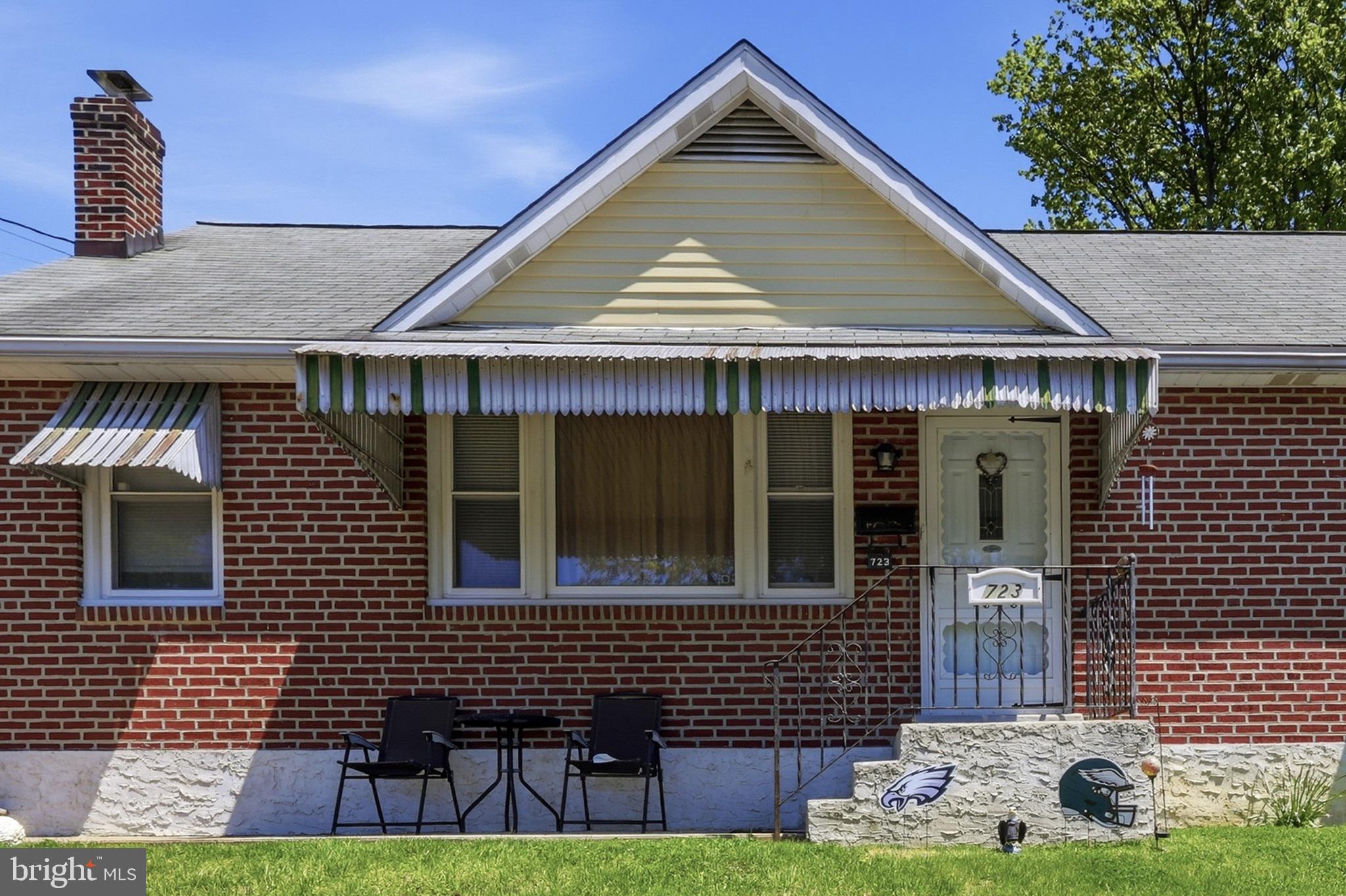 723 SHARON AVENUE