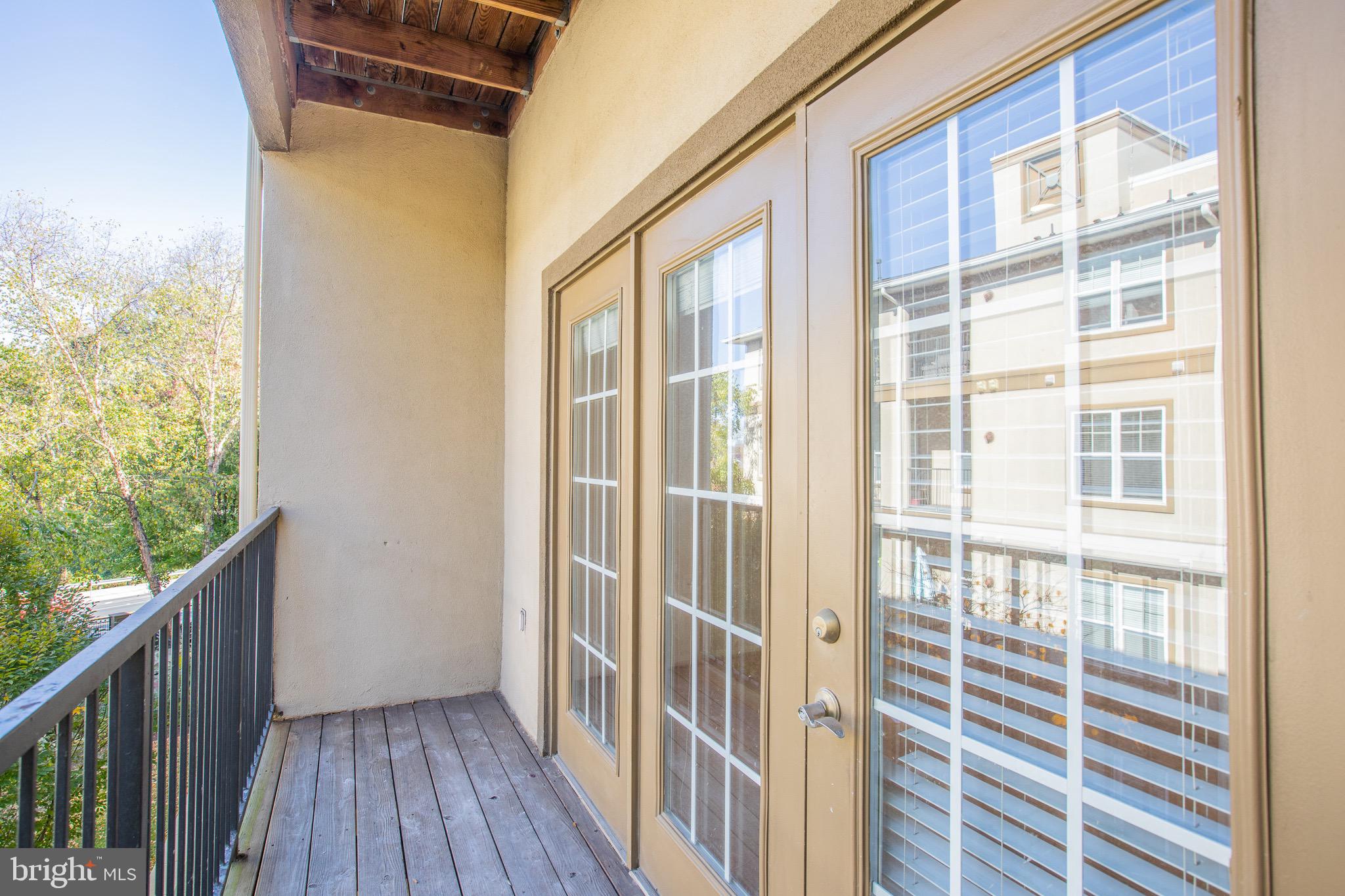 ROCKVILLE - Residential Lease