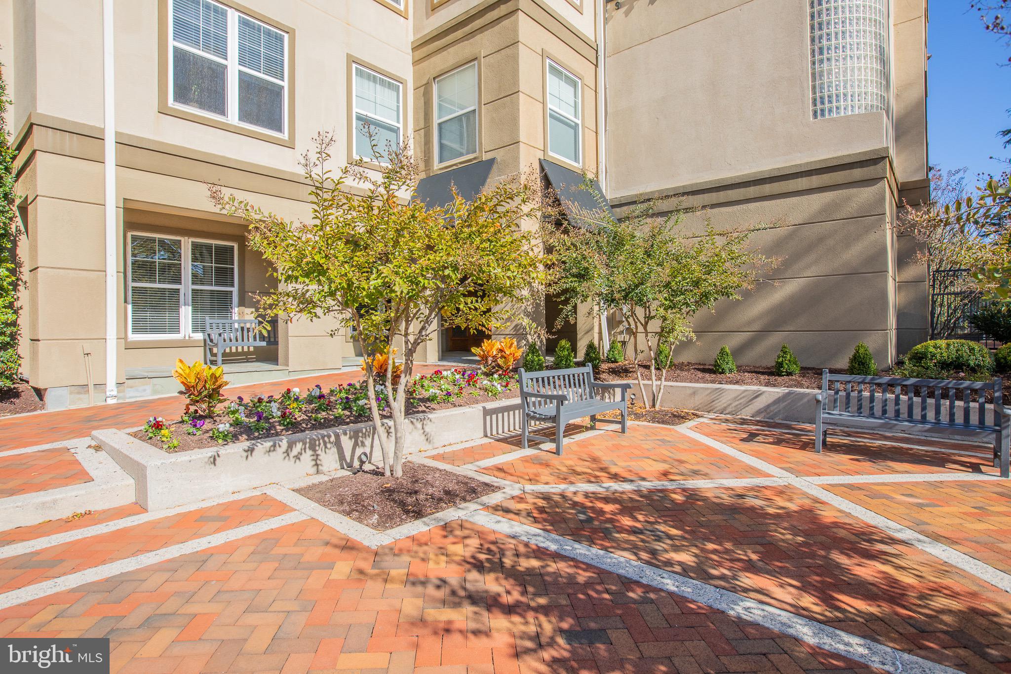 ROCKVILLE - Residential Lease