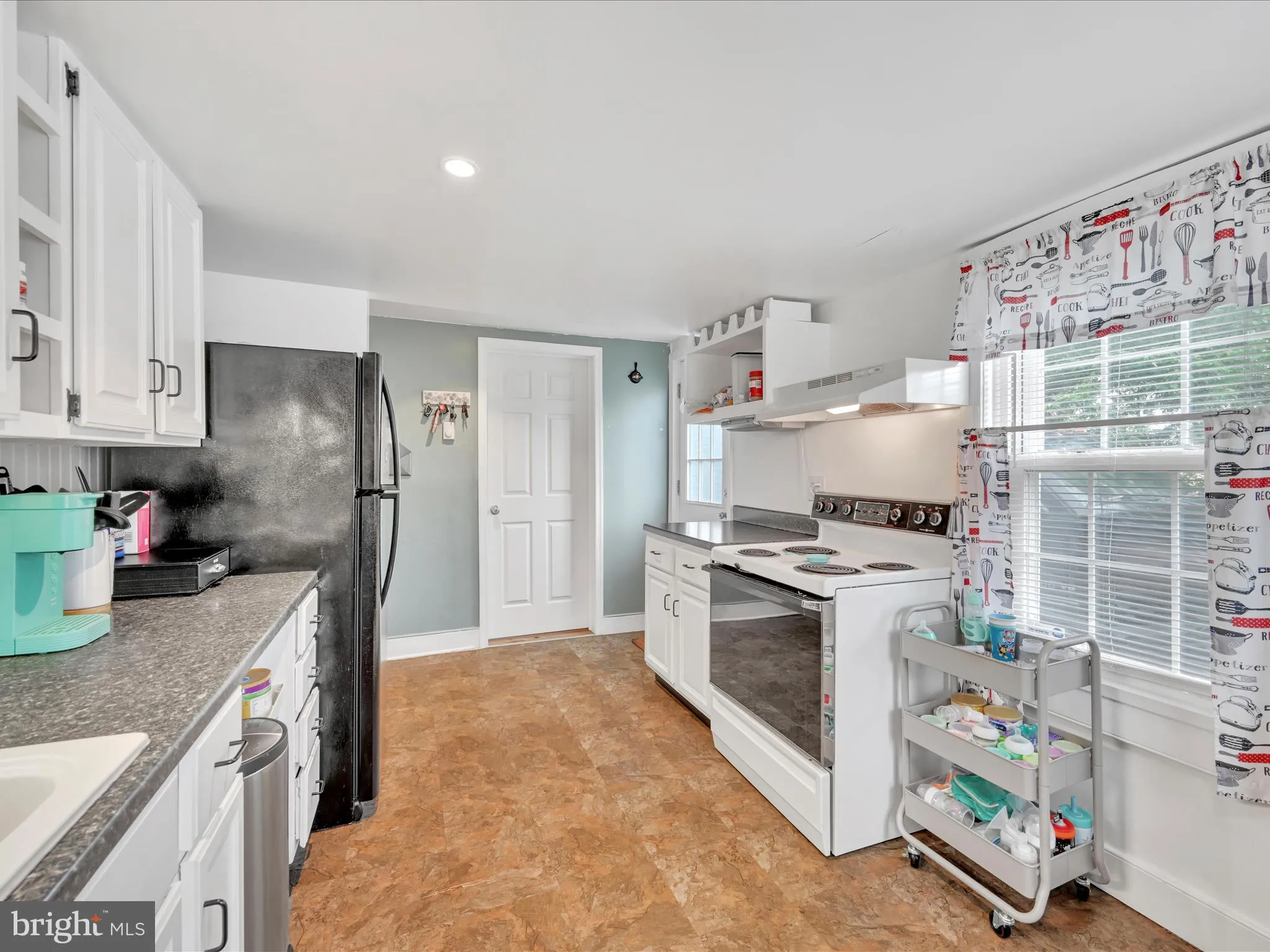 Columbia, Pennsylvania 17512, United States, 3 Bedrooms Bedrooms, ,1 BathroomBathrooms,Residential,Pending,131116