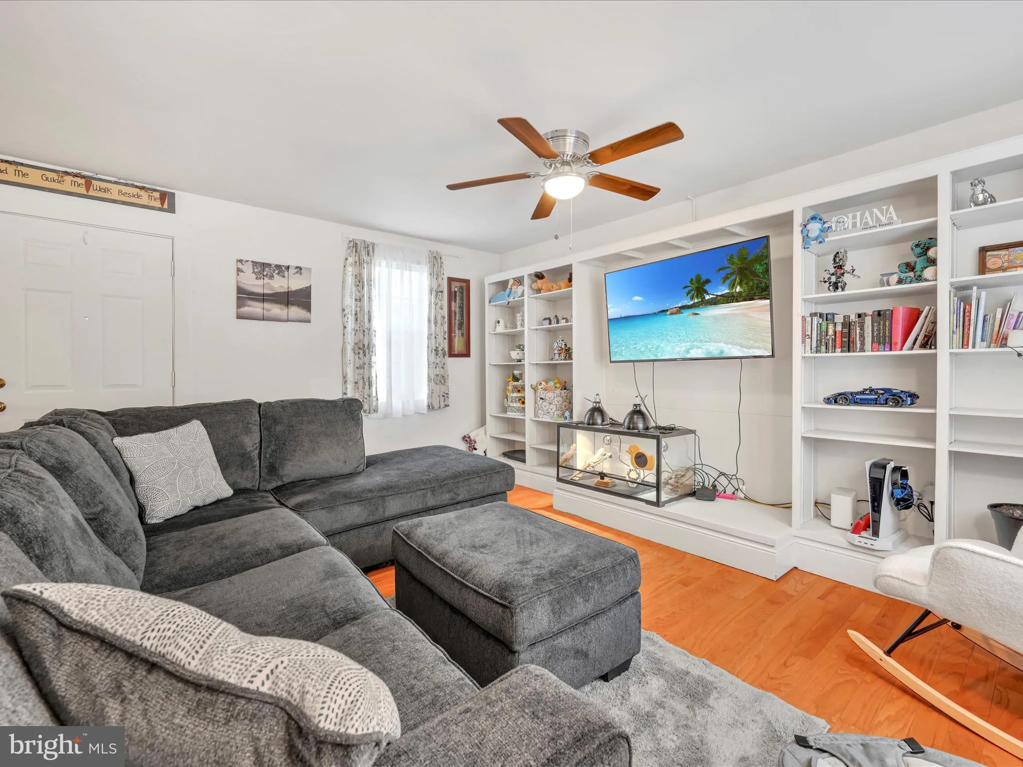 Columbia, Pennsylvania 17512, United States, 3 Bedrooms Bedrooms, ,1 BathroomBathrooms,Residential,Pending,131116