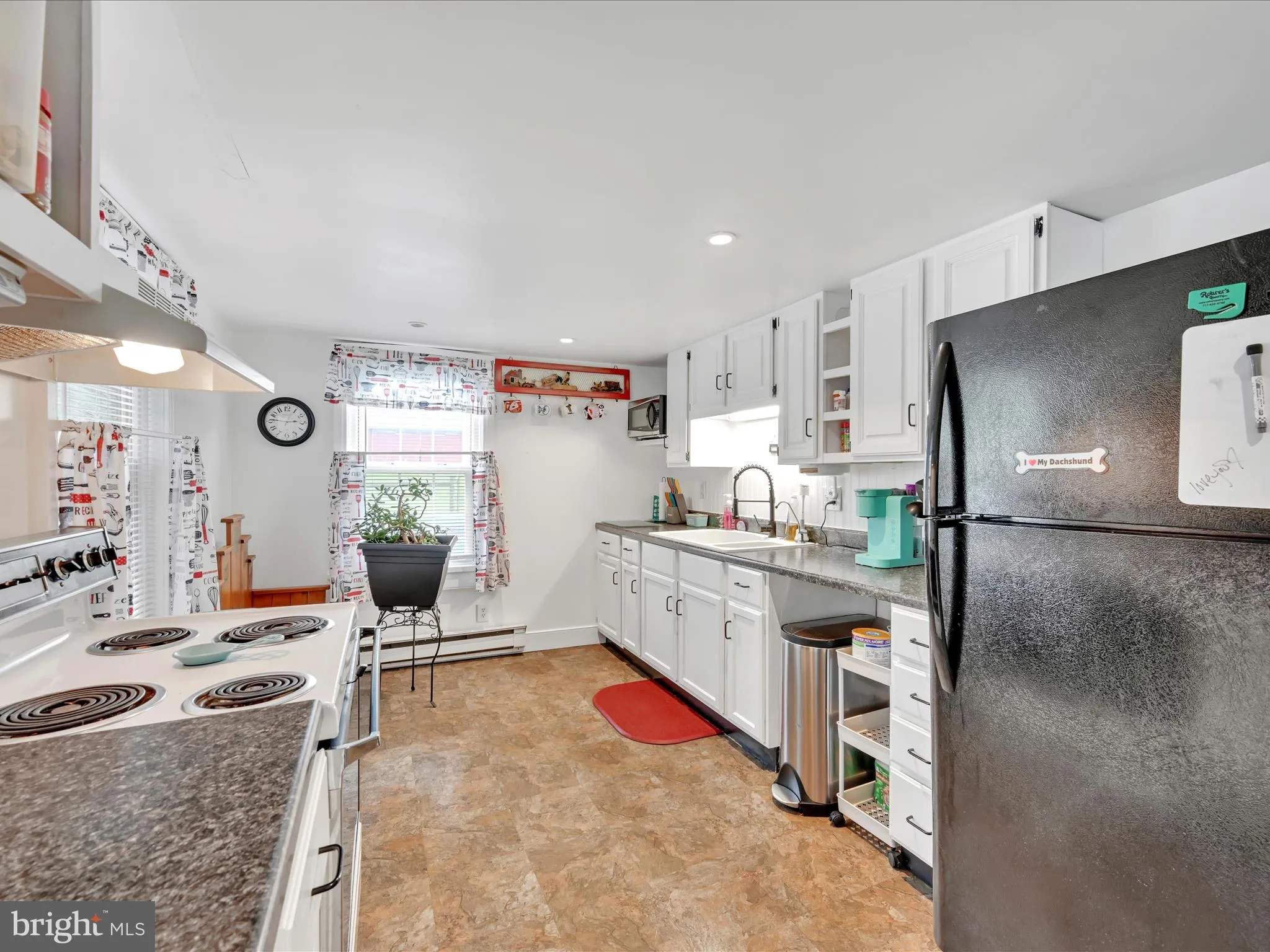 Columbia, Pennsylvania 17512, United States, 3 Bedrooms Bedrooms, ,1 BathroomBathrooms,Residential,Pending,131116