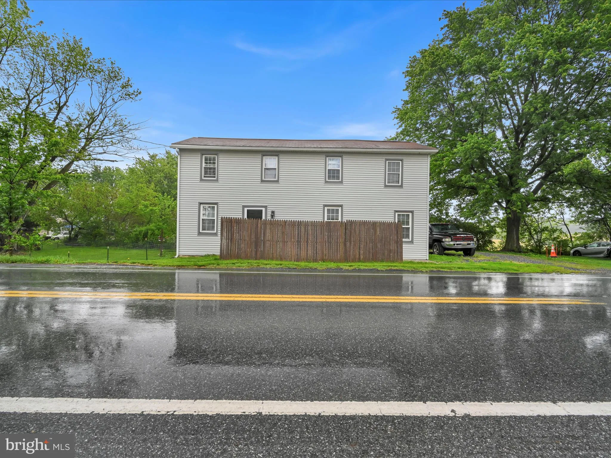 Columbia, Pennsylvania 17512, United States, 3 Bedrooms Bedrooms, ,1 BathroomBathrooms,Residential,Pending,131116