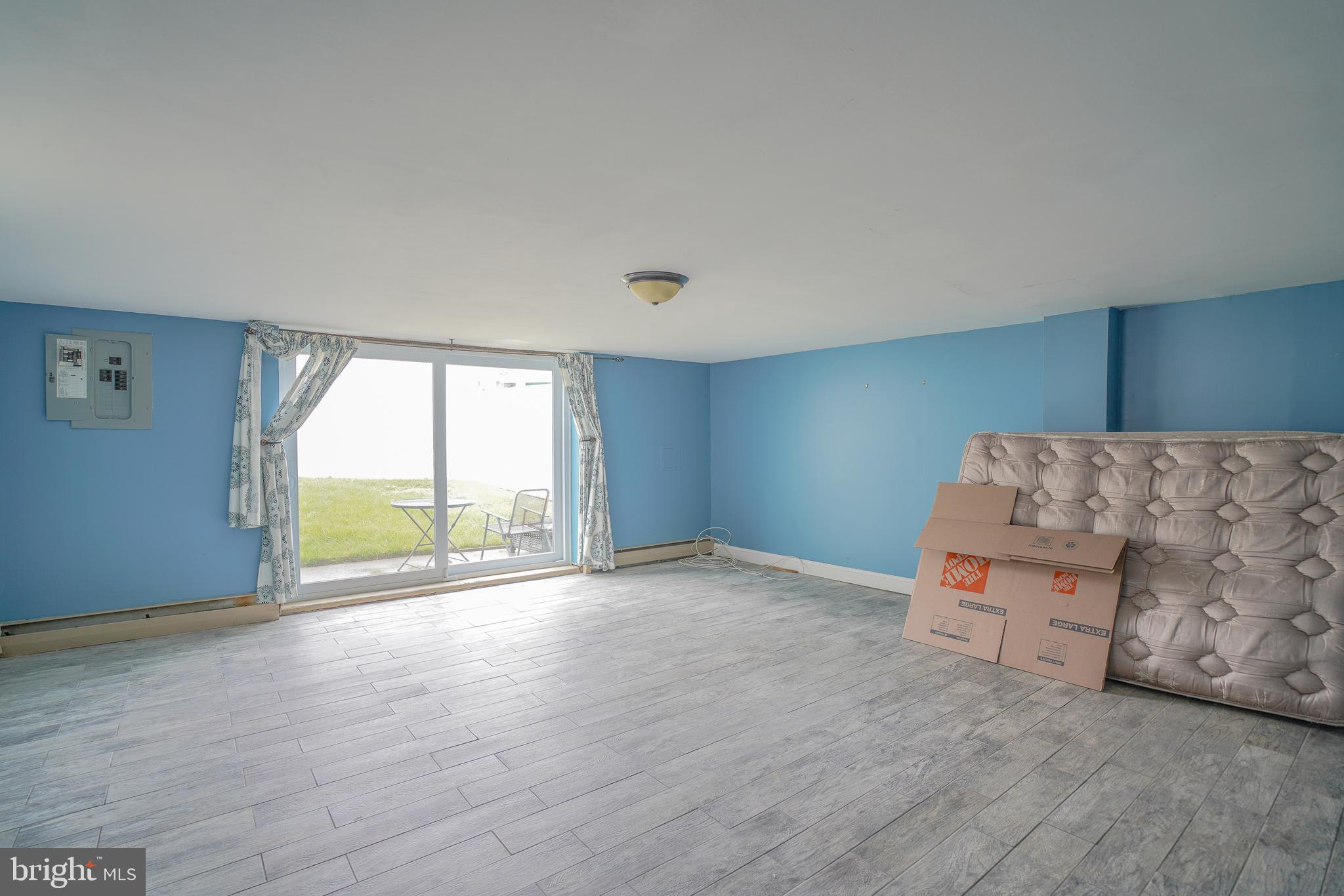 FOX CHASE - Residential