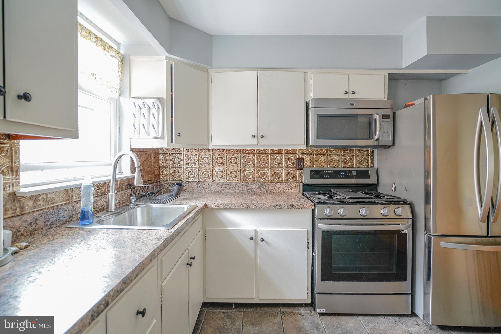 FOX CHASE - Residential