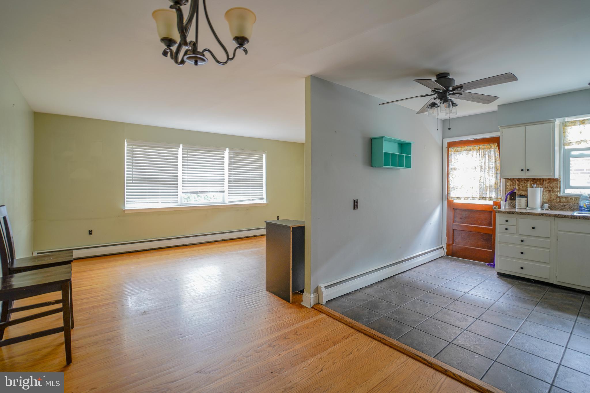 FOX CHASE - Residential