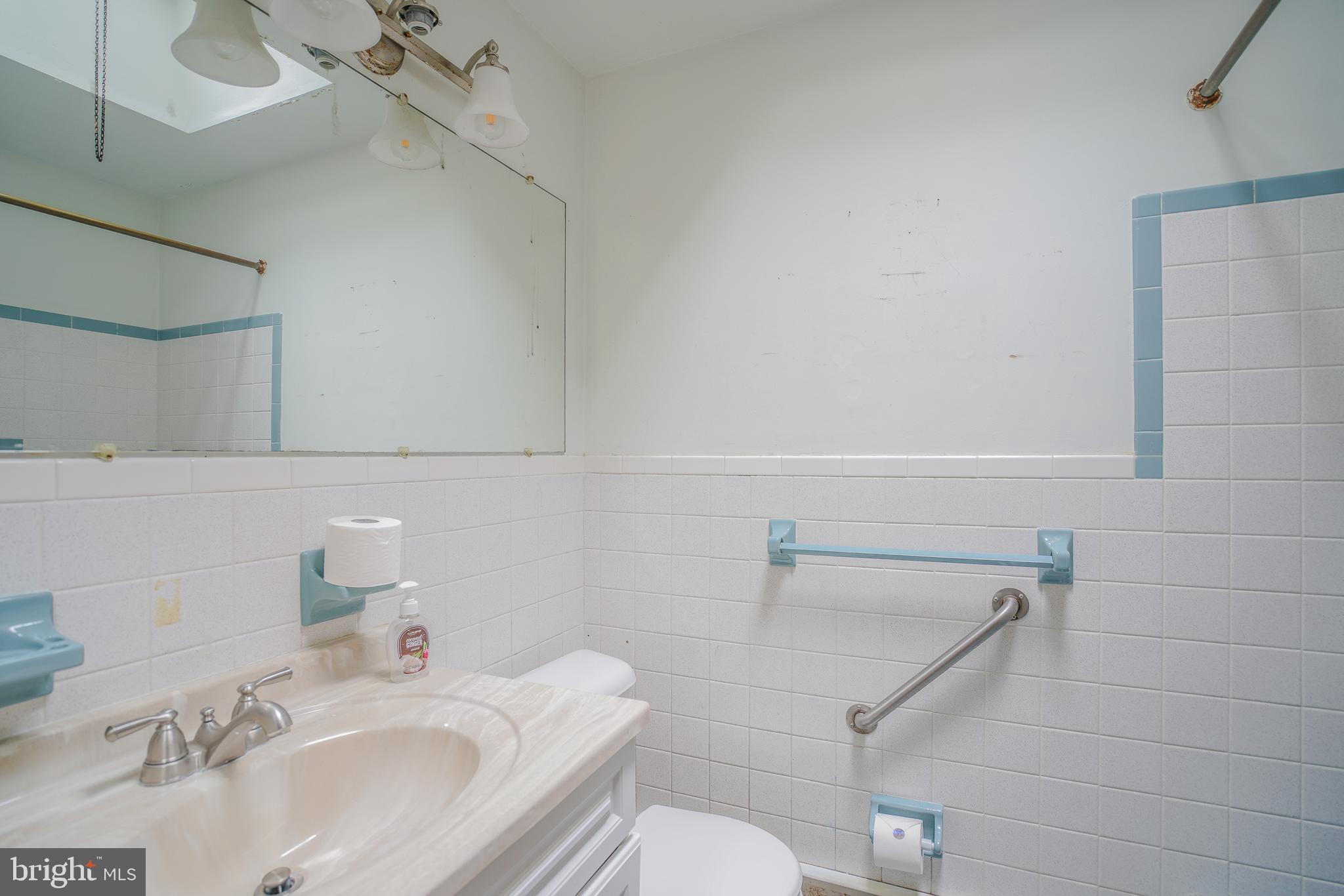 FOX CHASE - Residential