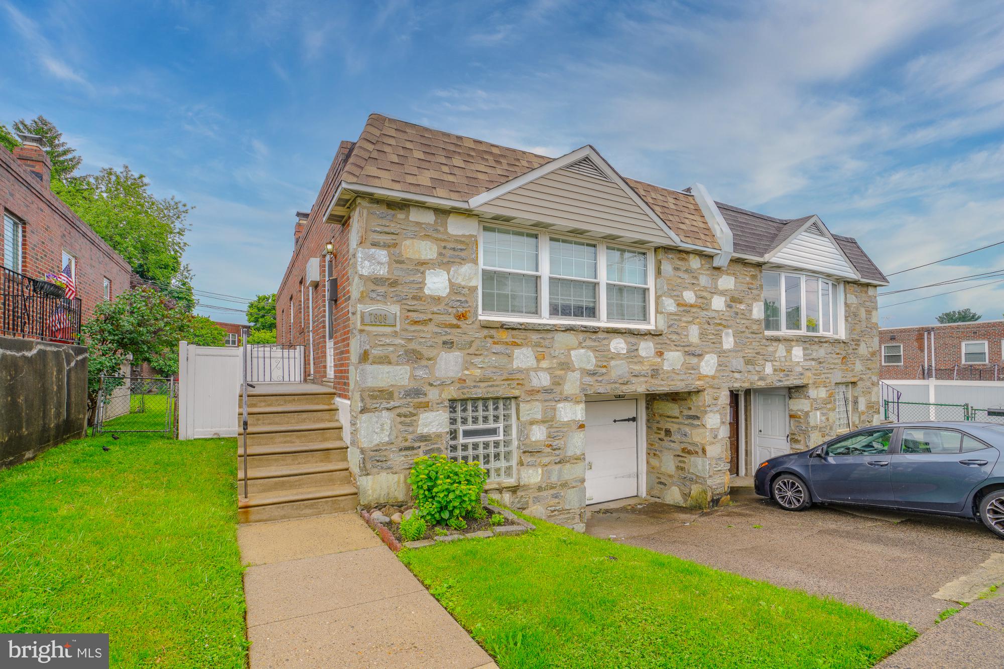 FOX CHASE - Residential