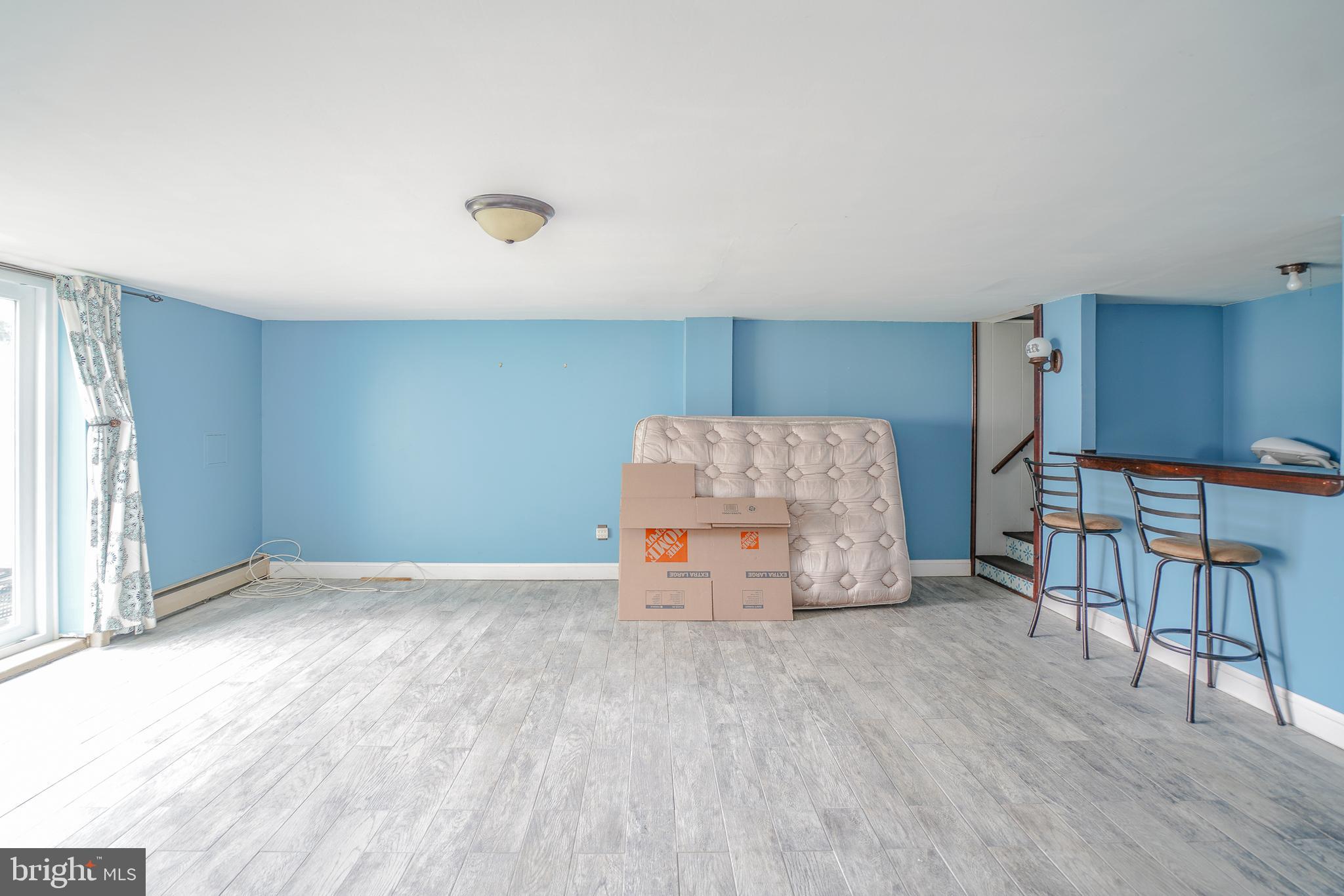 FOX CHASE - Residential