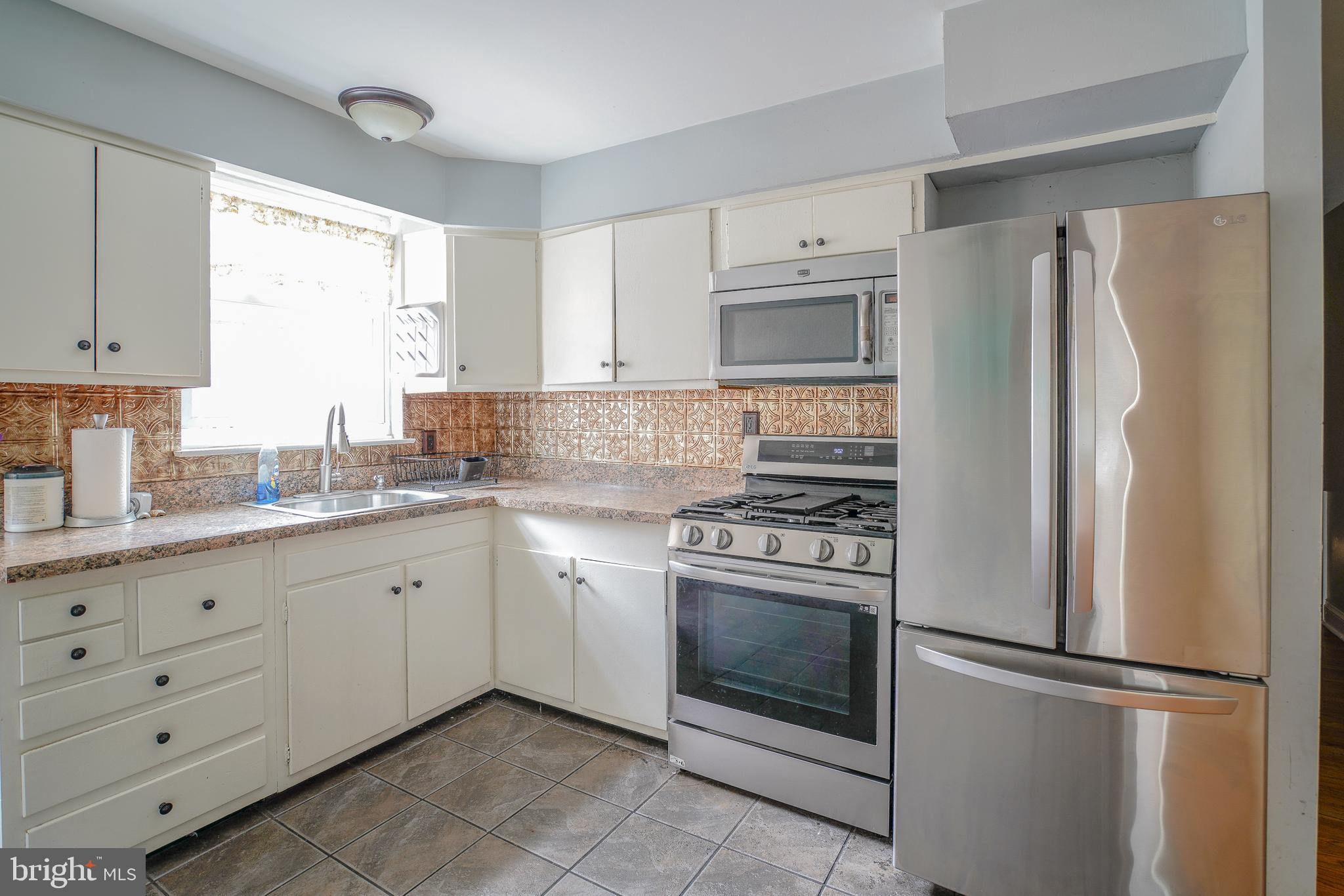 FOX CHASE - Residential