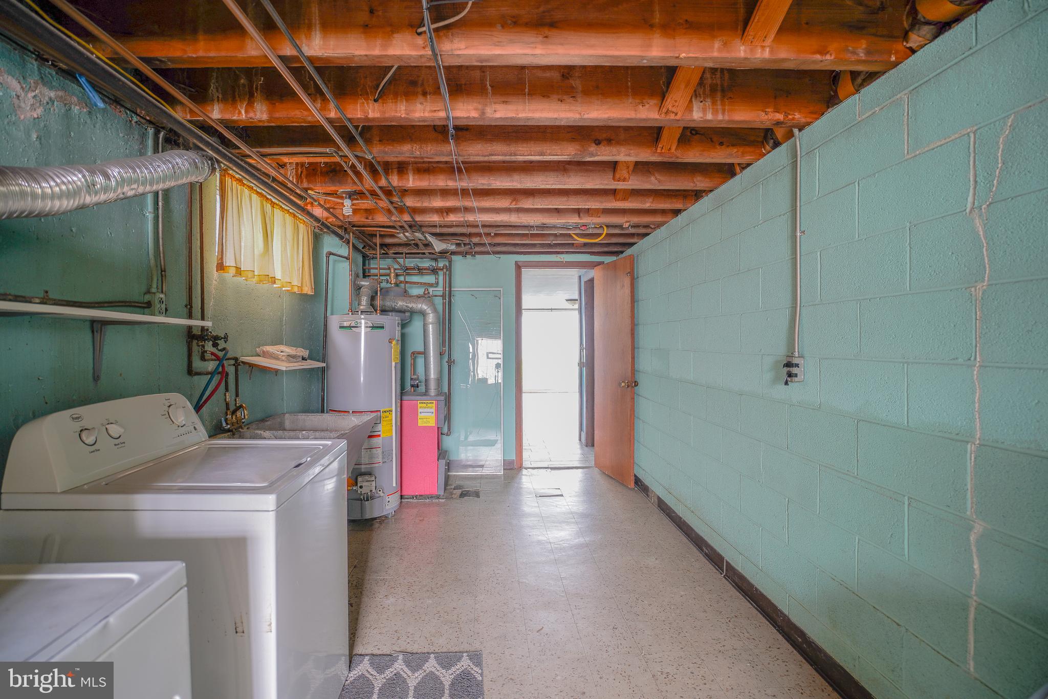 FOX CHASE - Residential