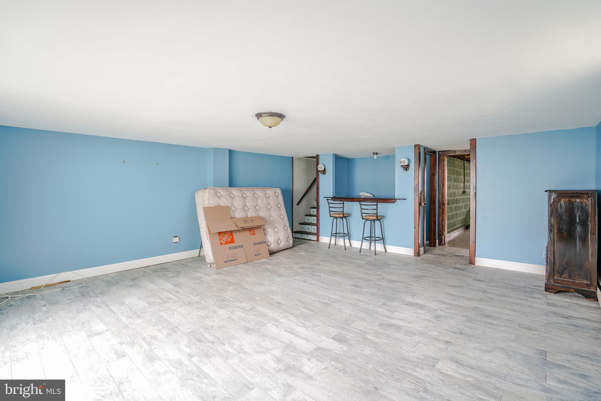 FOX CHASE - Residential