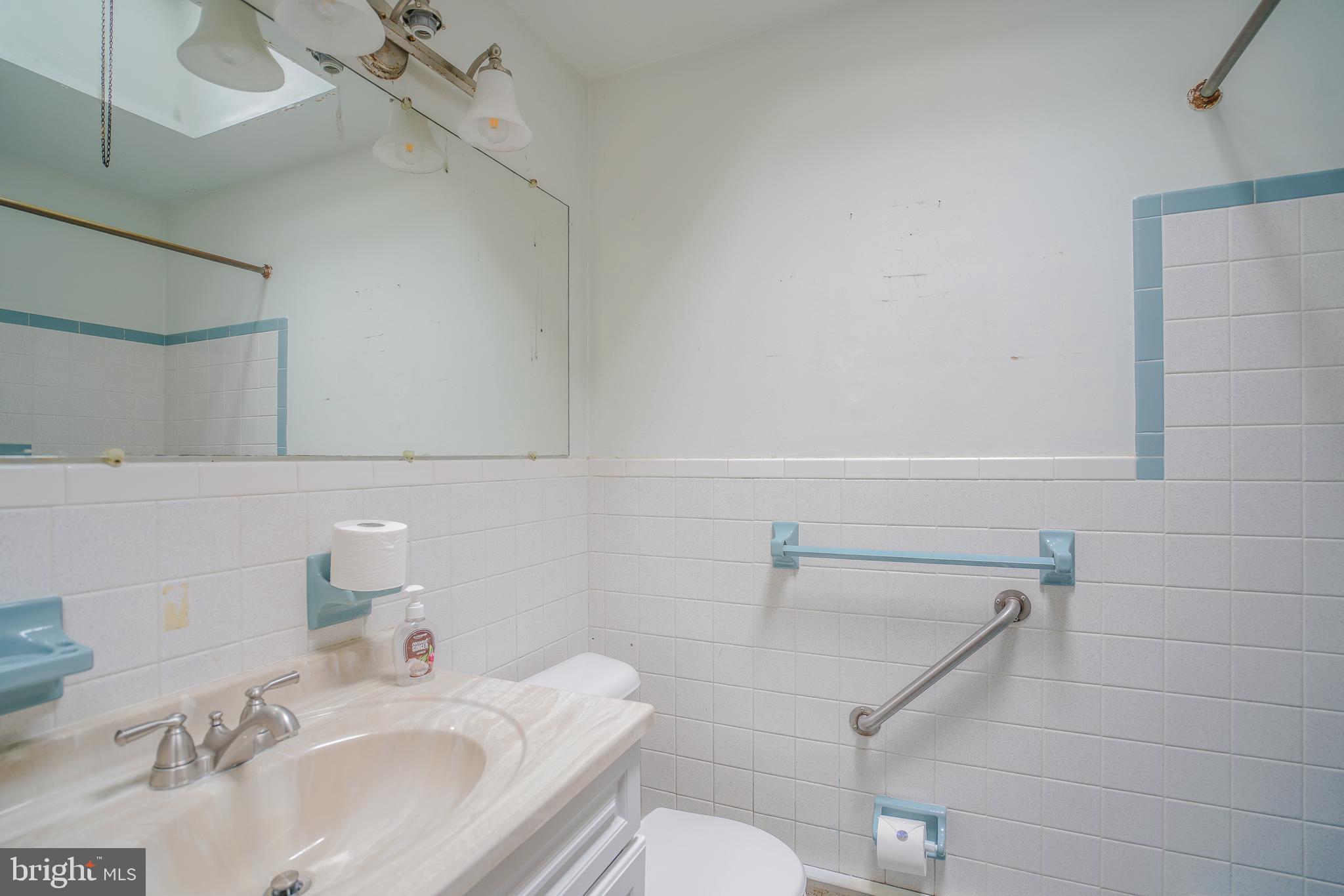 FOX CHASE - Residential