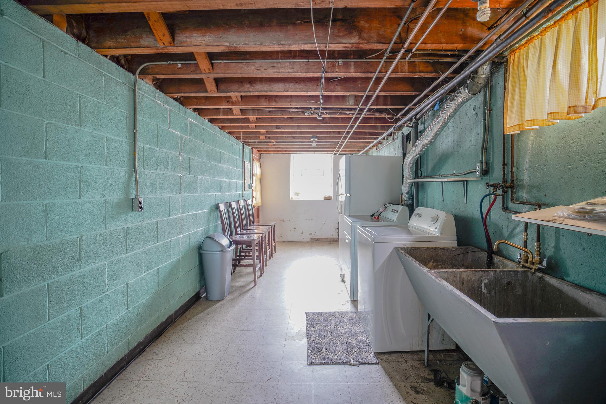 FOX CHASE - Residential