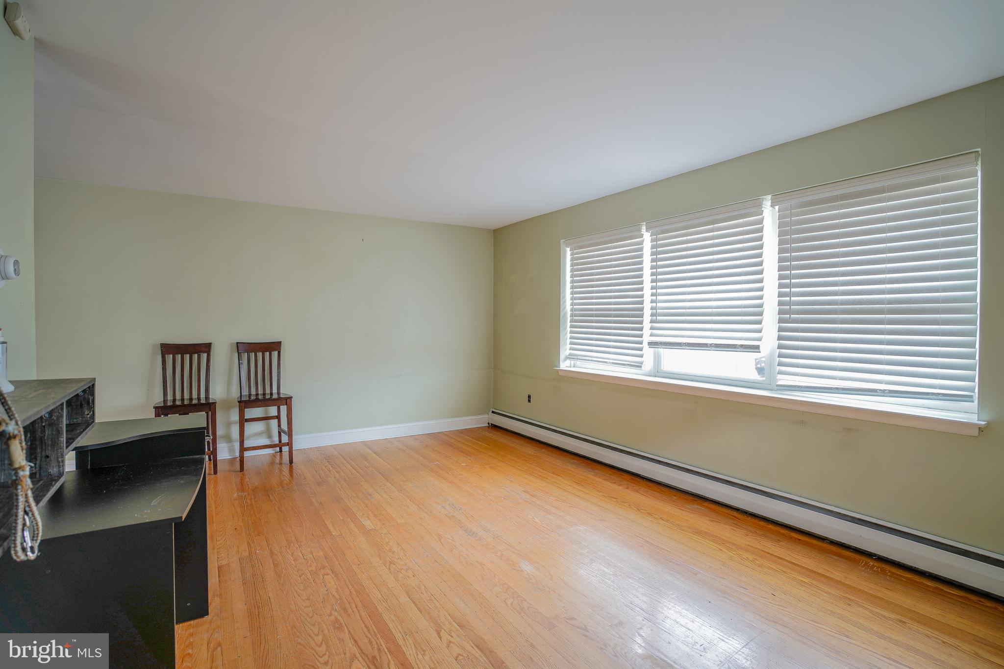 FOX CHASE - Residential