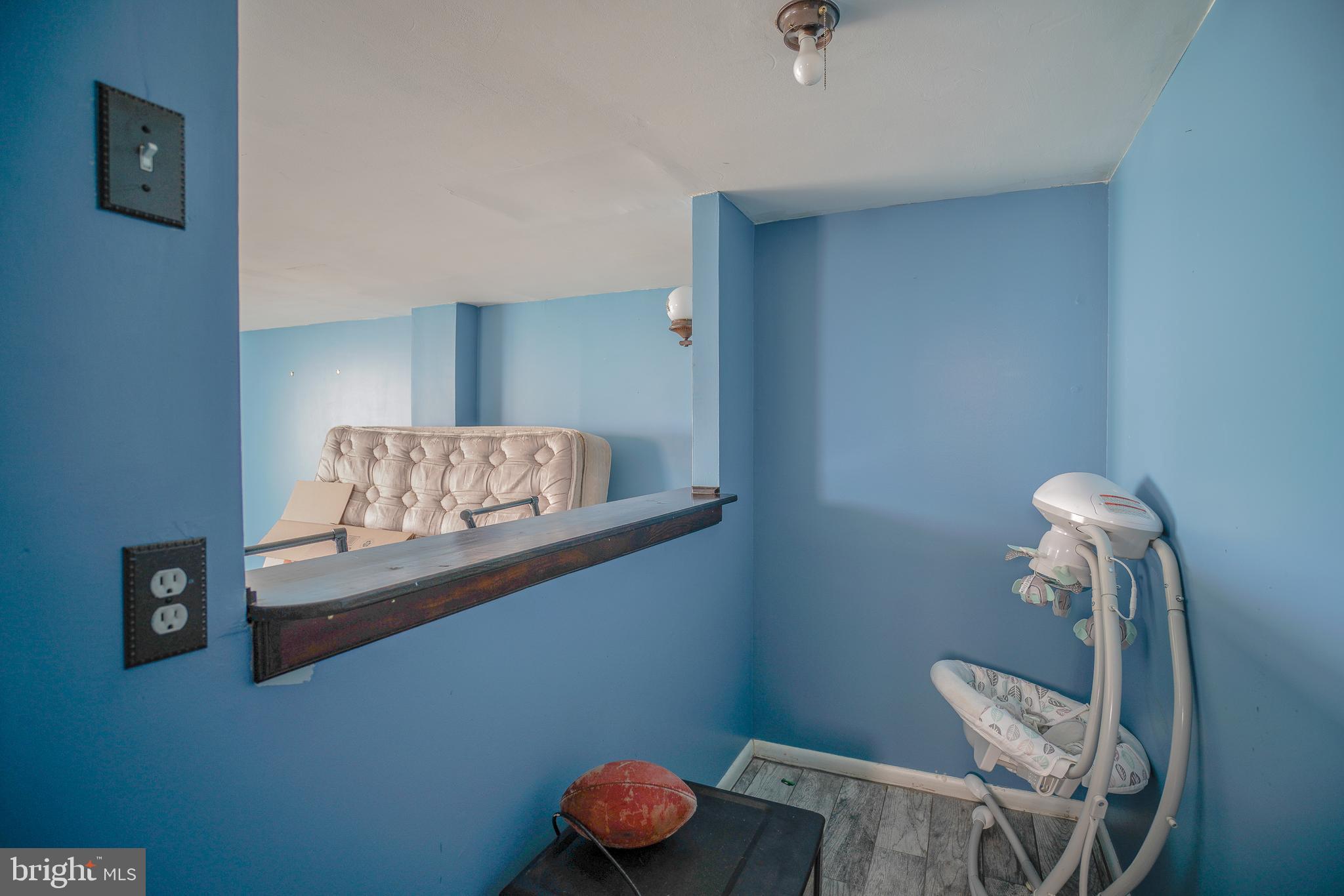 FOX CHASE - Residential