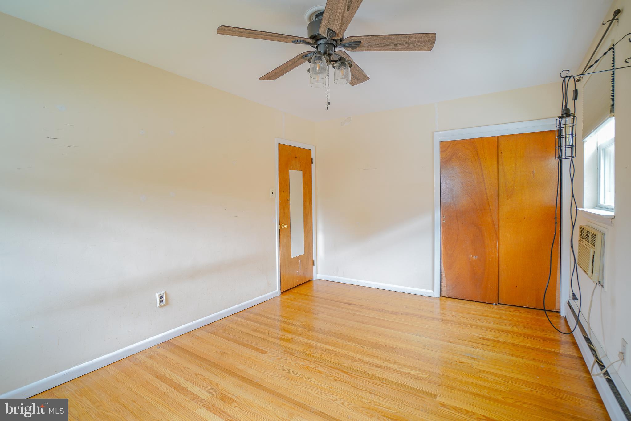 FOX CHASE - Residential