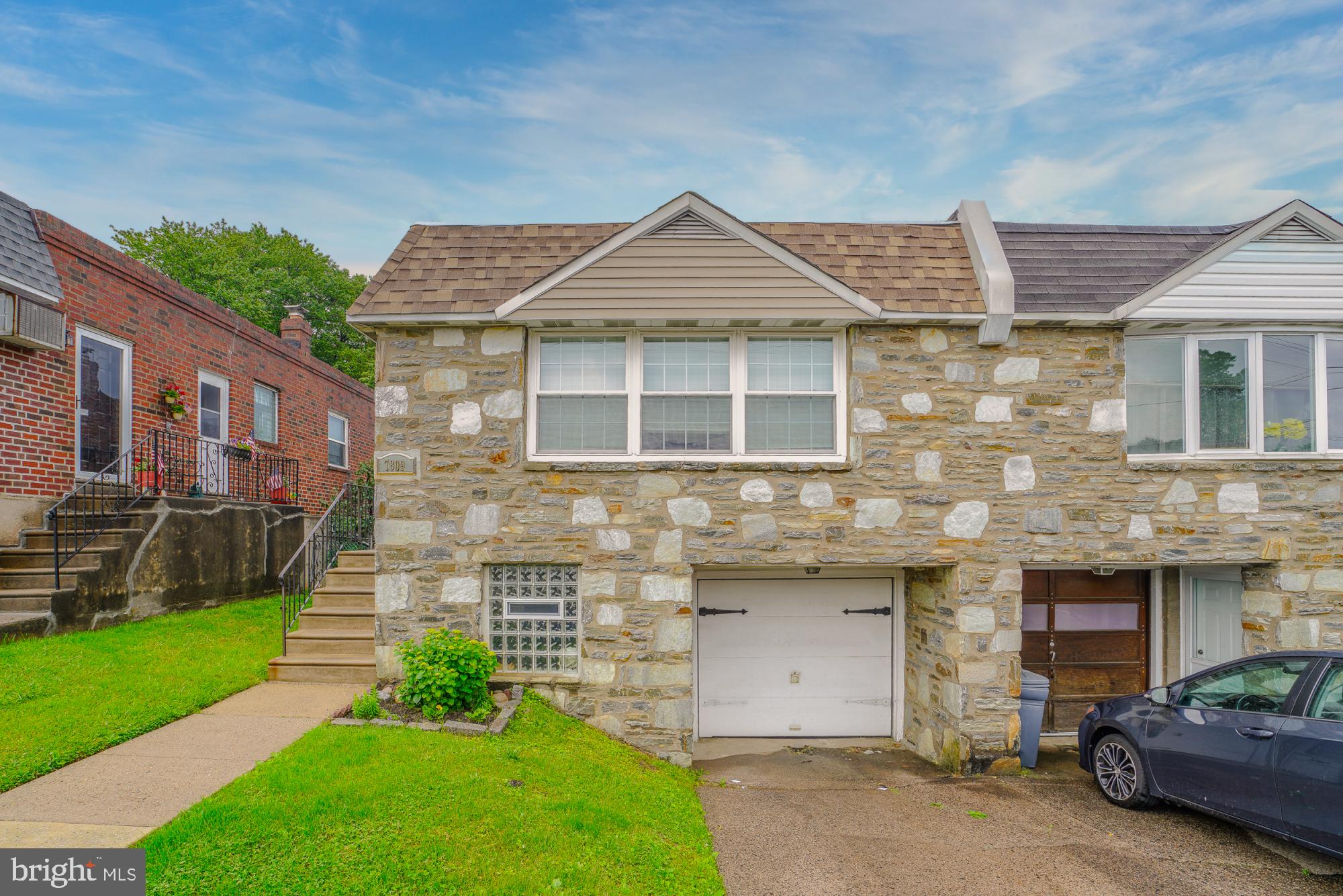 FOX CHASE - Residential