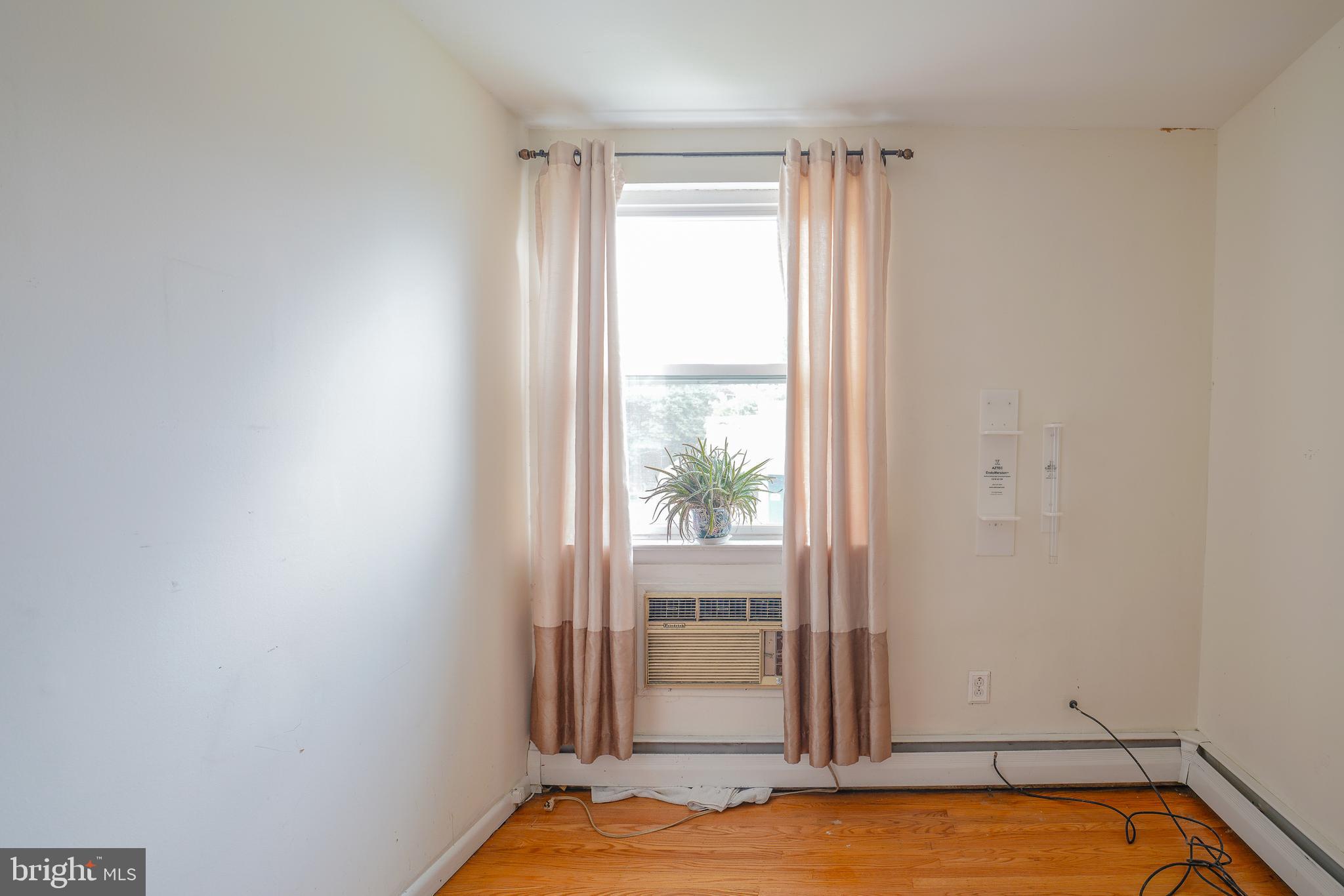 FOX CHASE - Residential