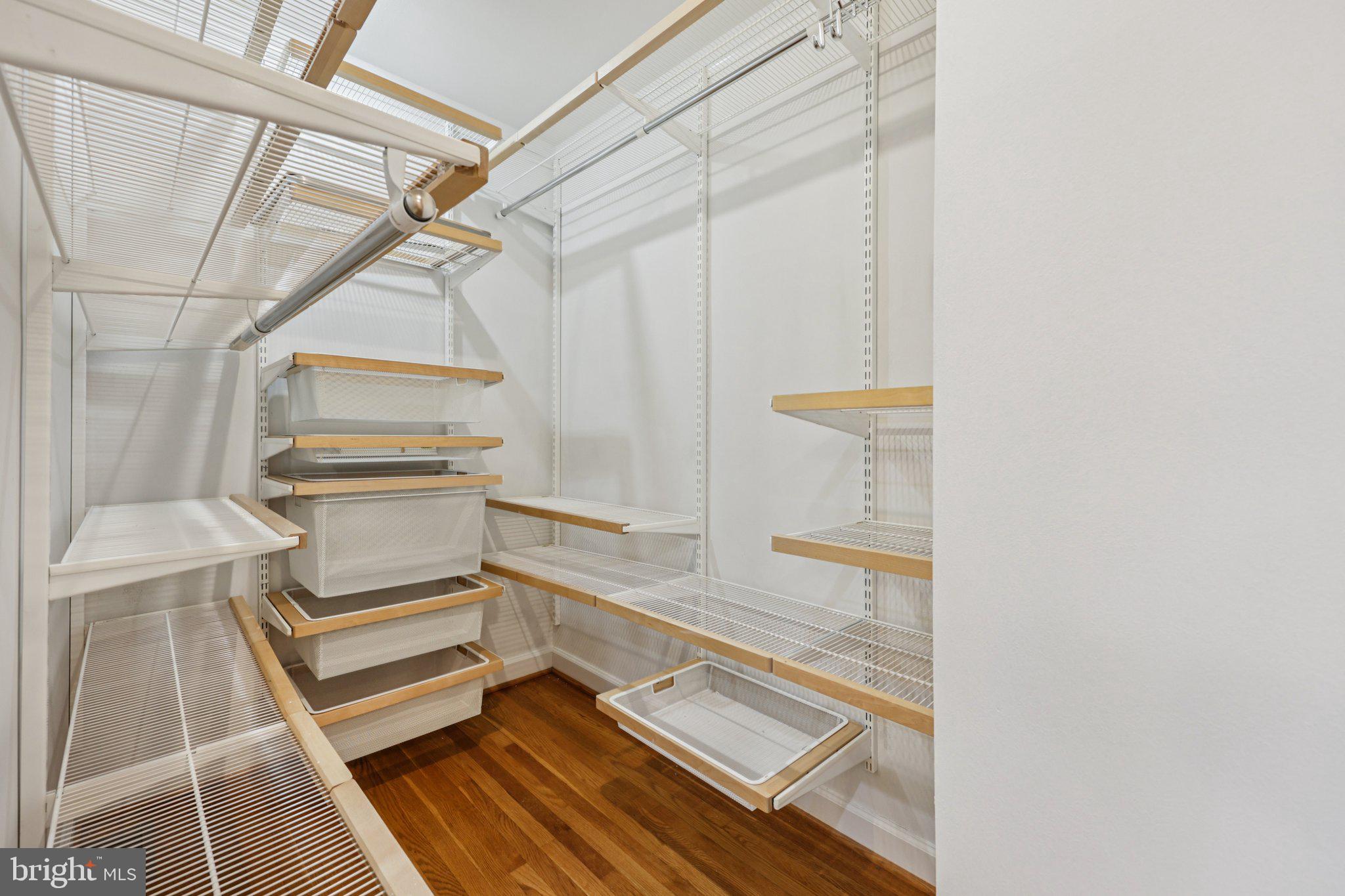 DUNLOP HILLS - Residential