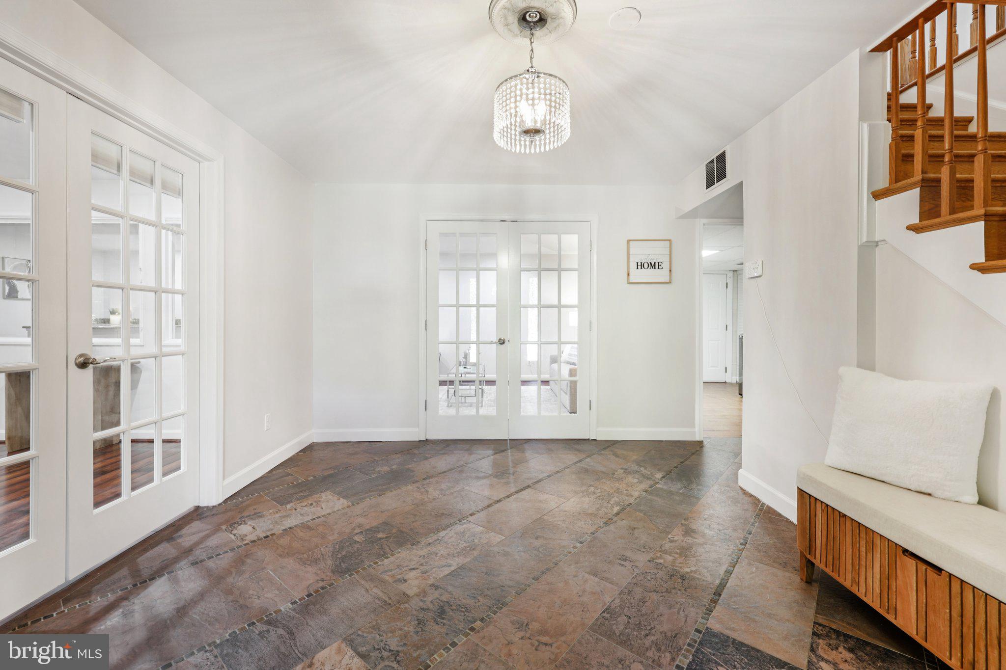 DUNLOP HILLS - Residential