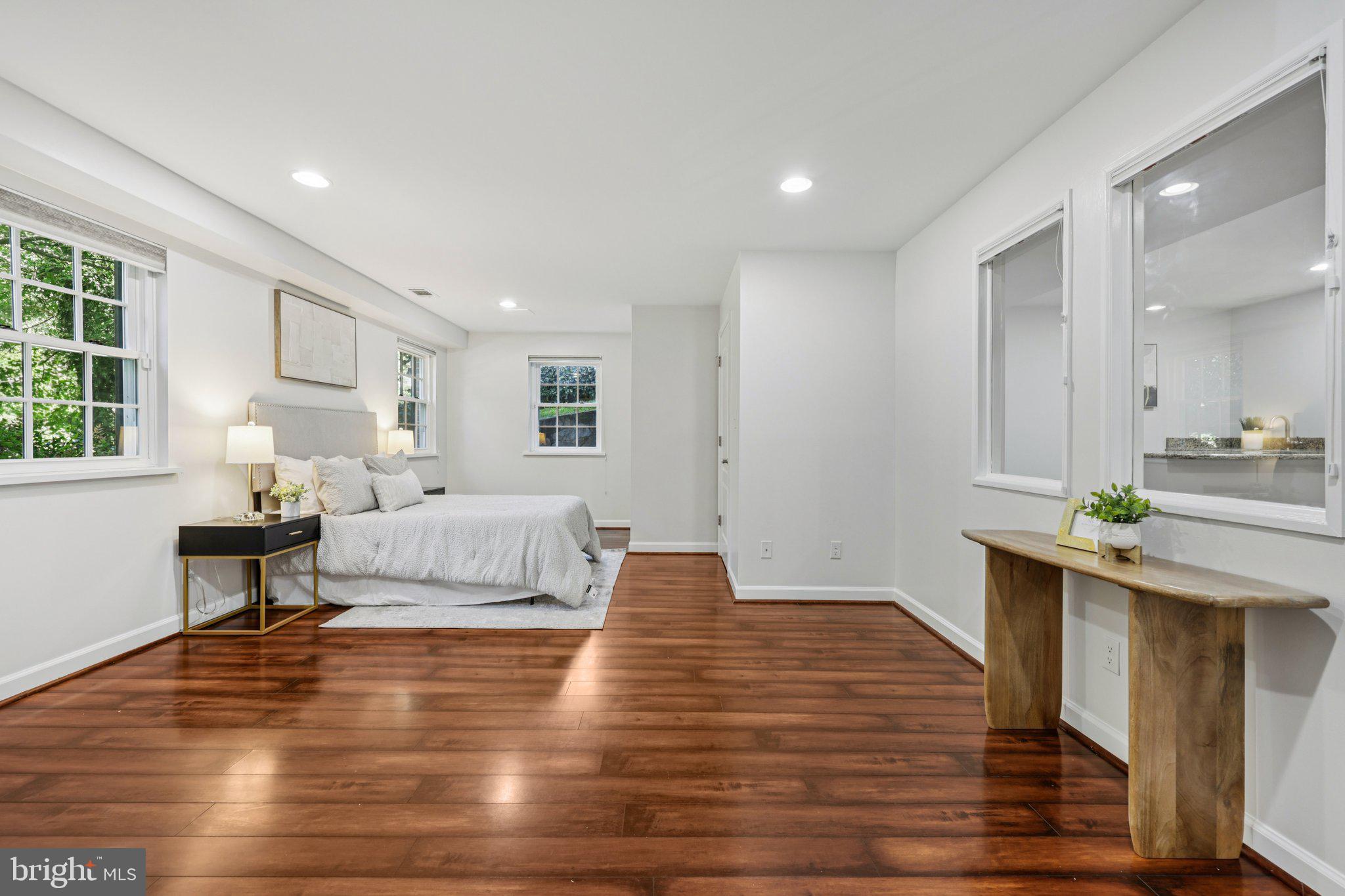 DUNLOP HILLS - Residential