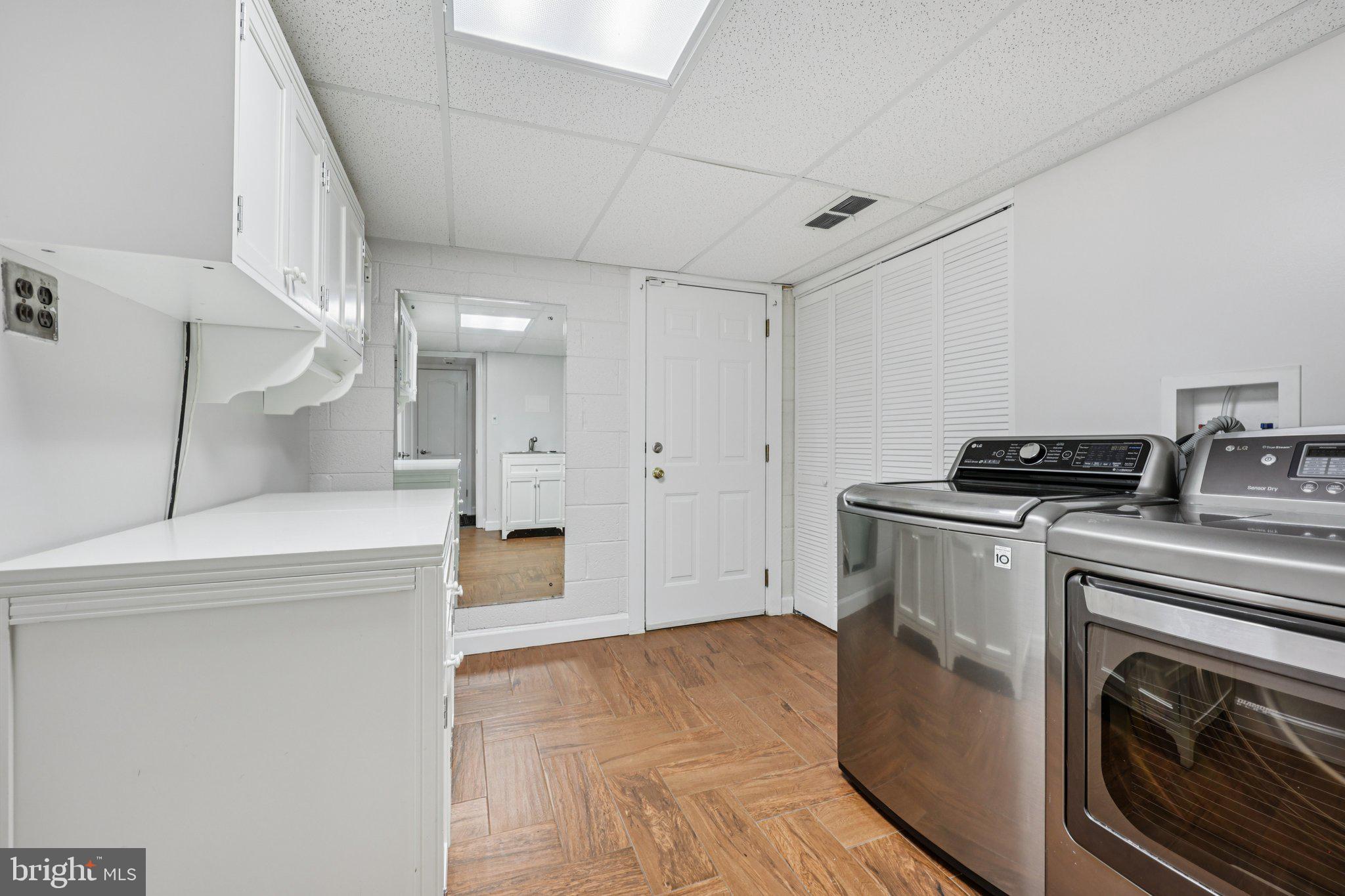 DUNLOP HILLS - Residential