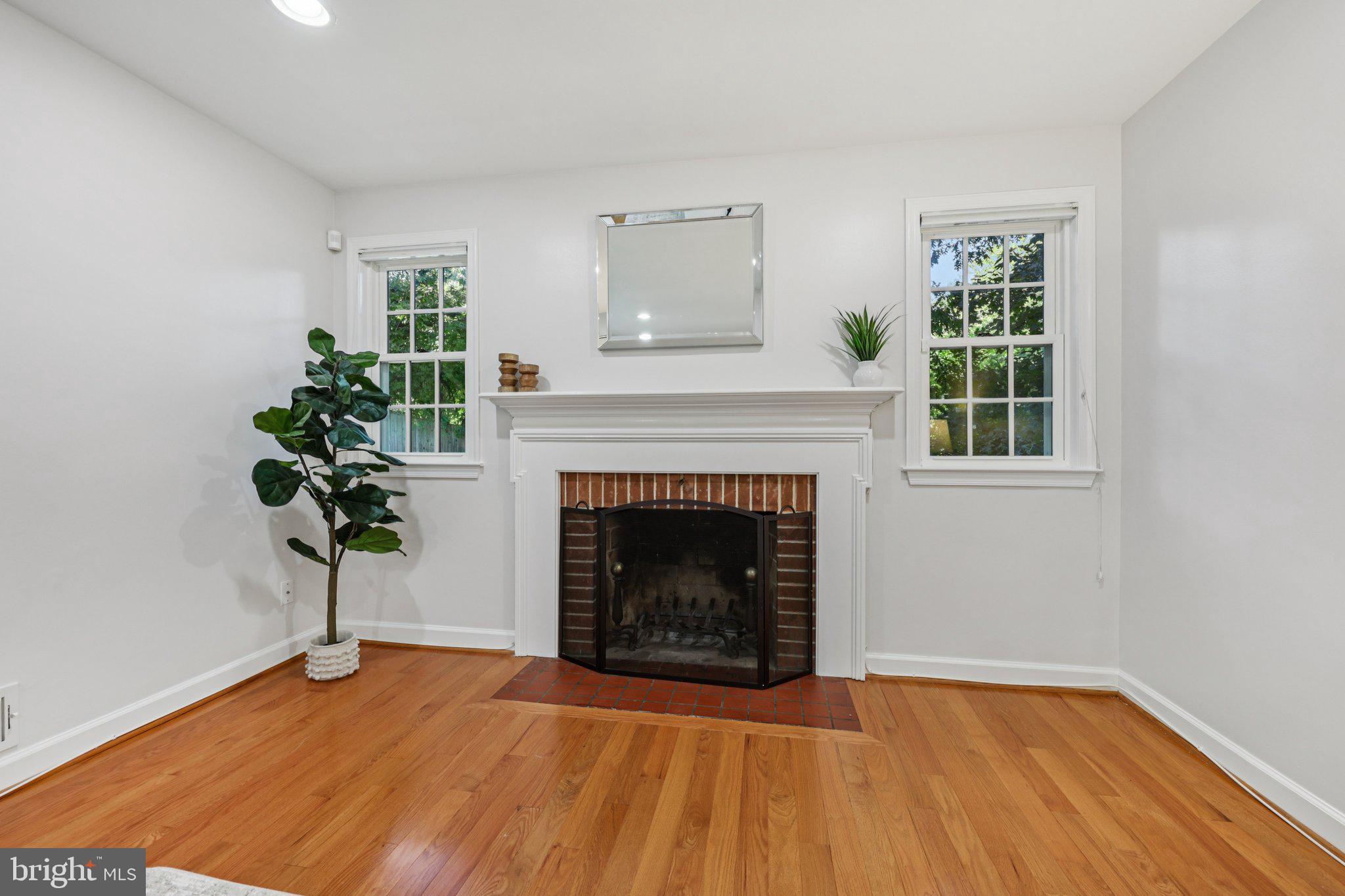 DUNLOP HILLS - Residential