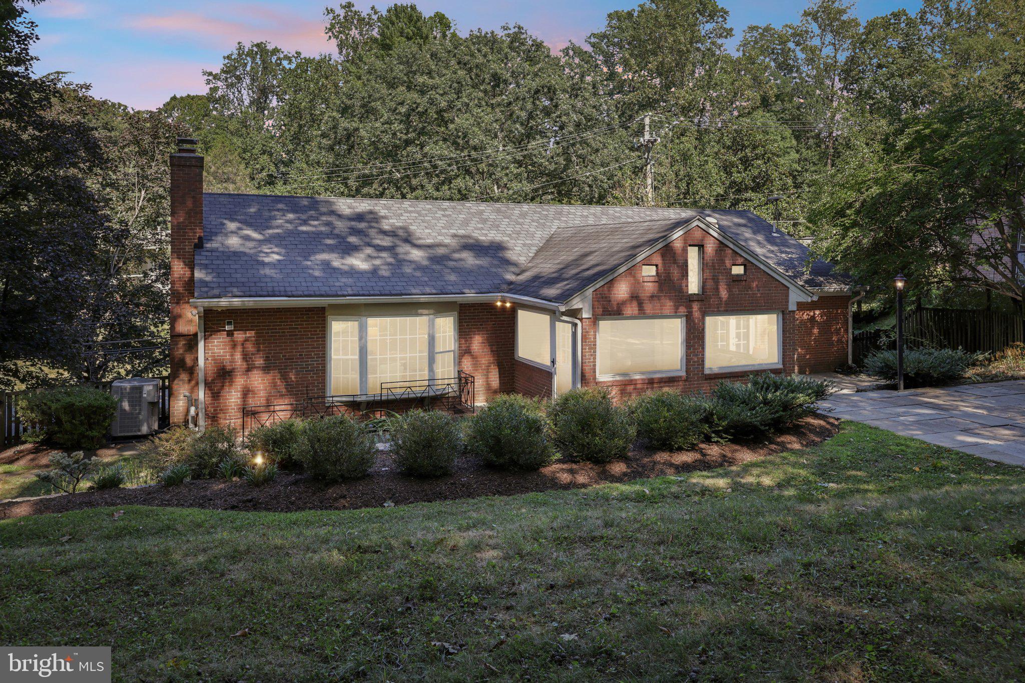 DUNLOP HILLS - Residential