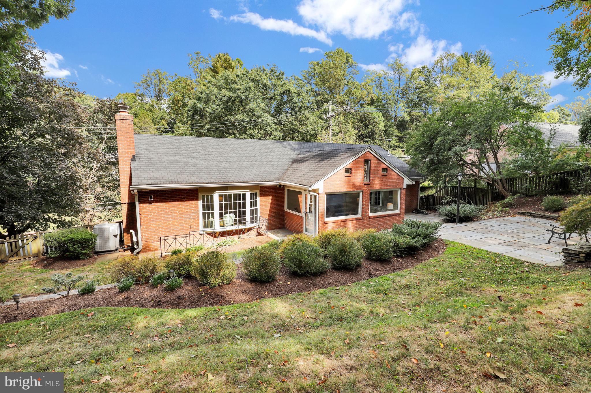 DUNLOP HILLS - Residential