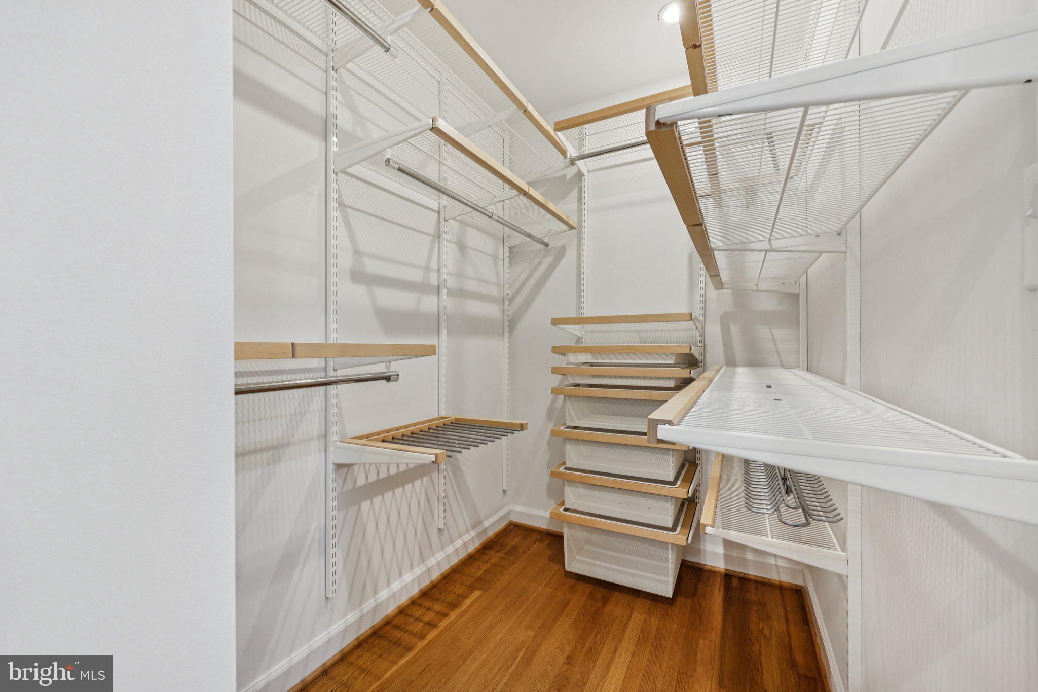 DUNLOP HILLS - Residential