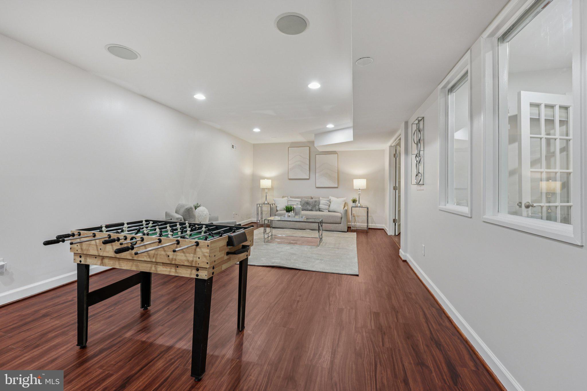 DUNLOP HILLS - Residential