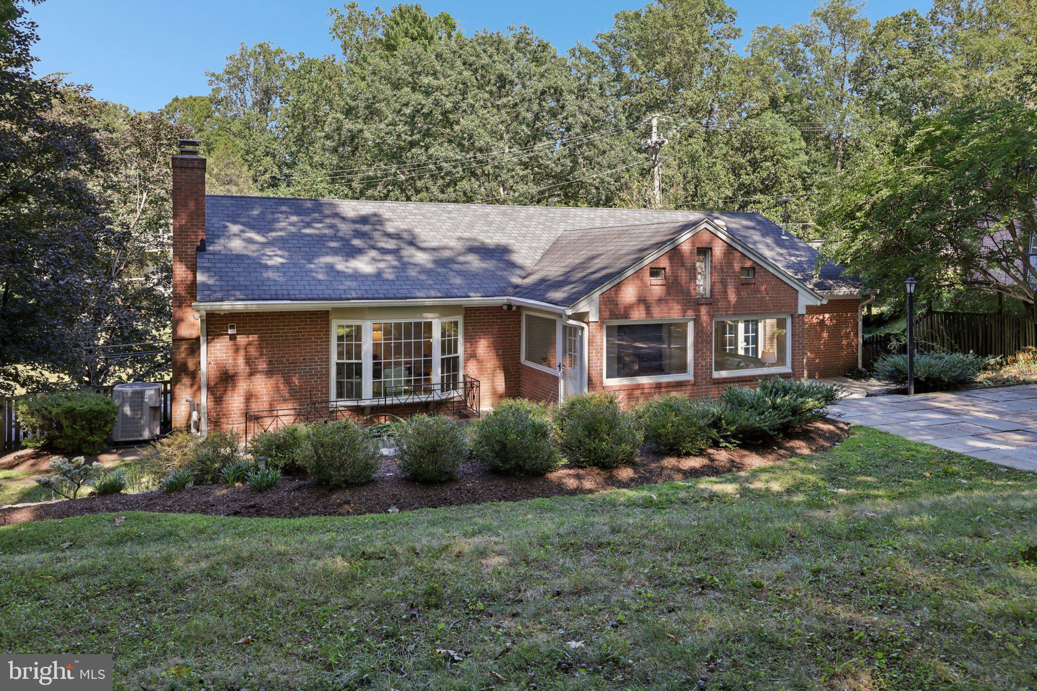 DUNLOP HILLS - Residential