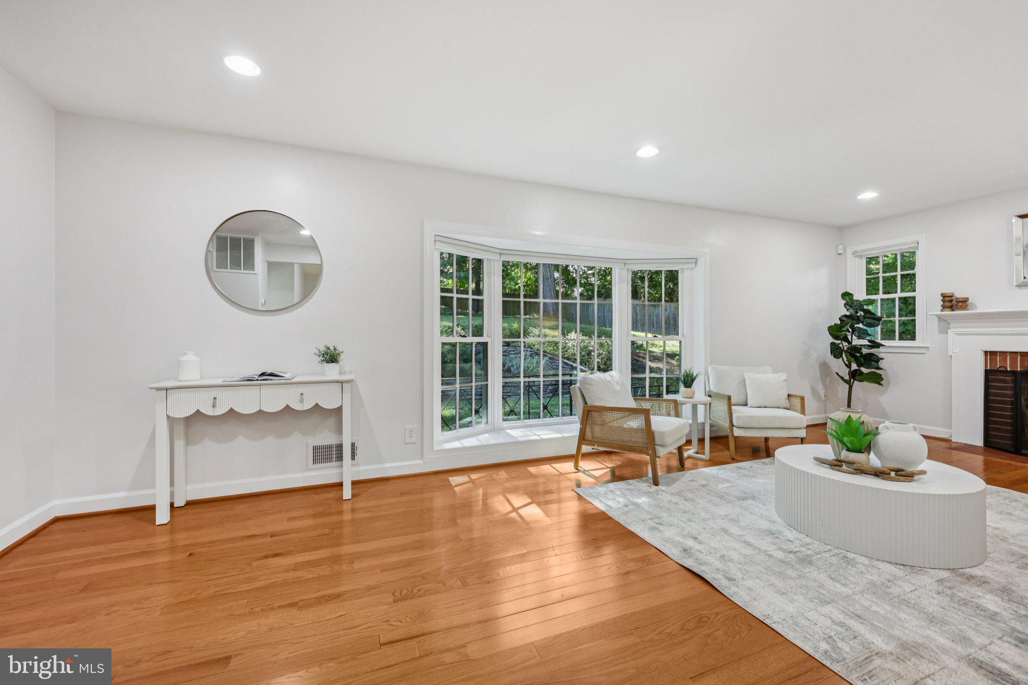 DUNLOP HILLS - Residential