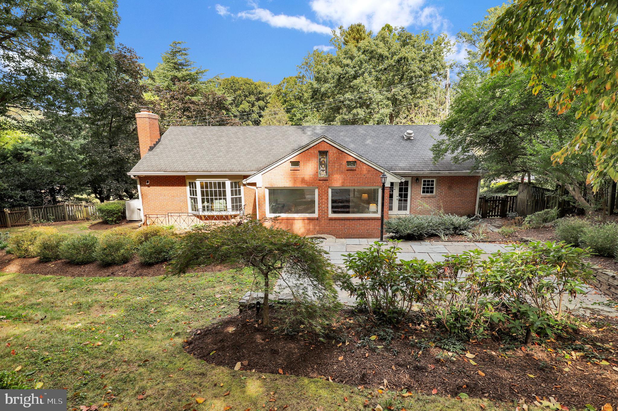 DUNLOP HILLS - Residential