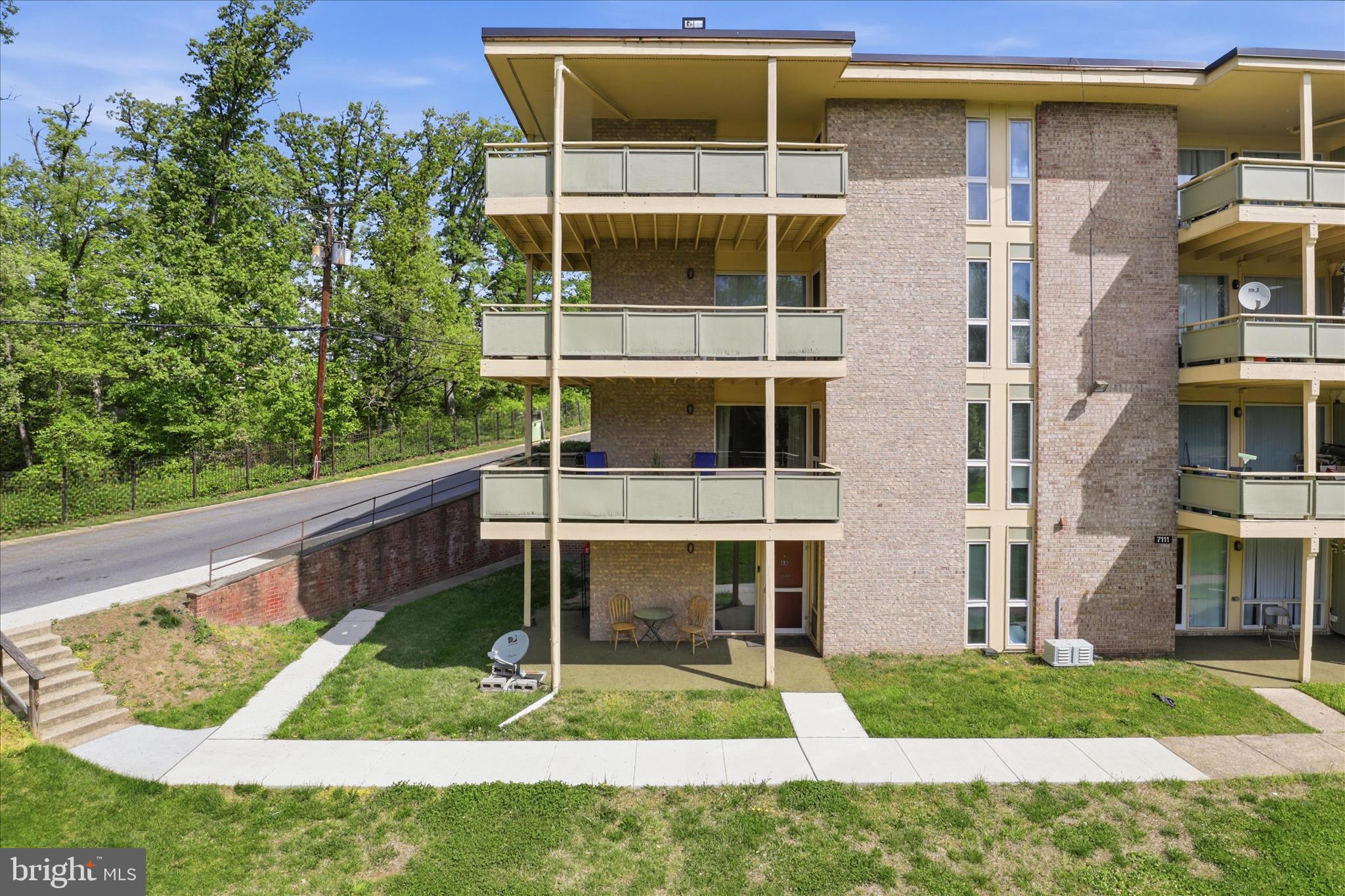 HOLLY HILL CONDOMINIUMS - Residential