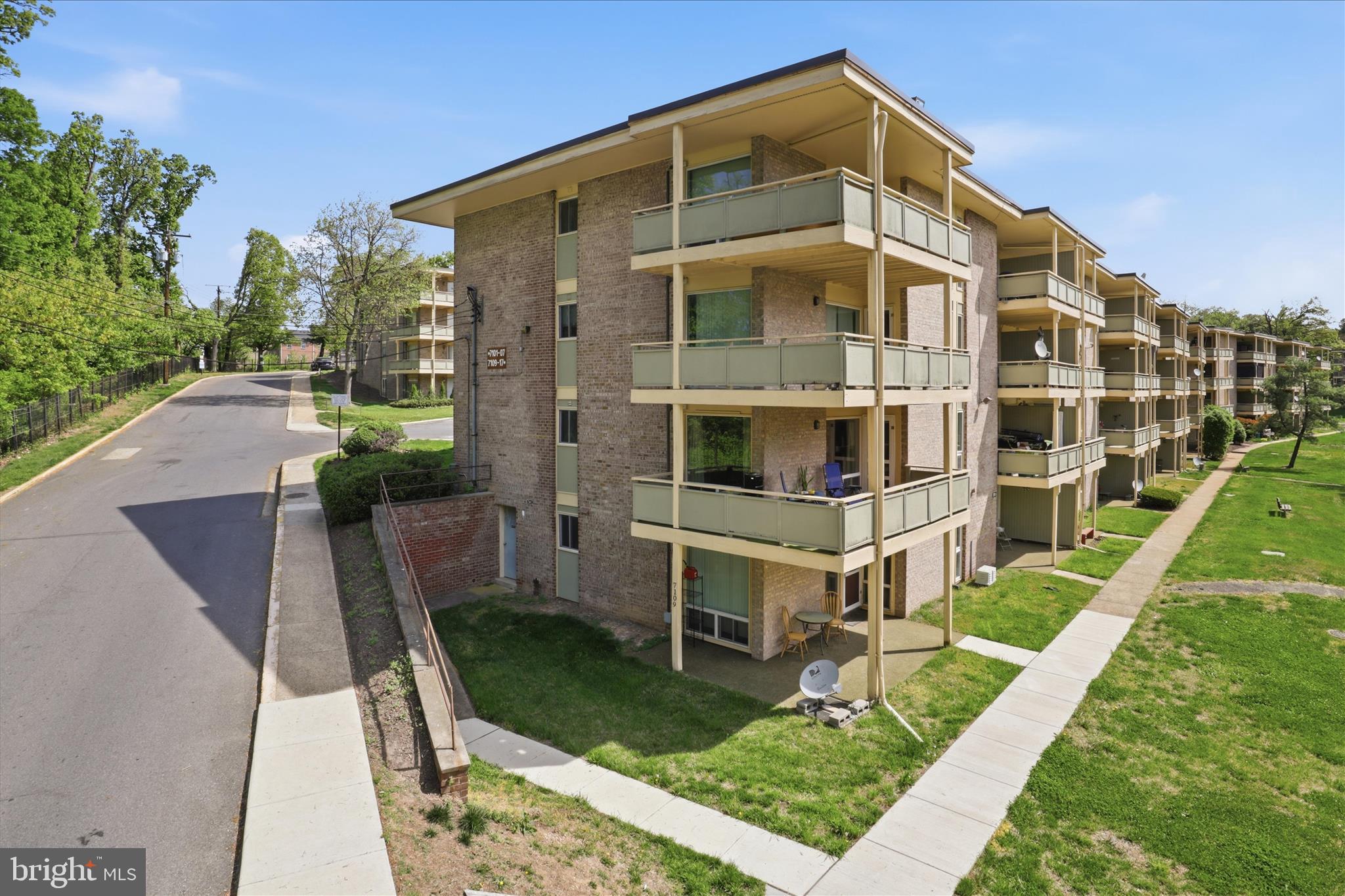 HOLLY HILL CONDOMINIUMS - Residential