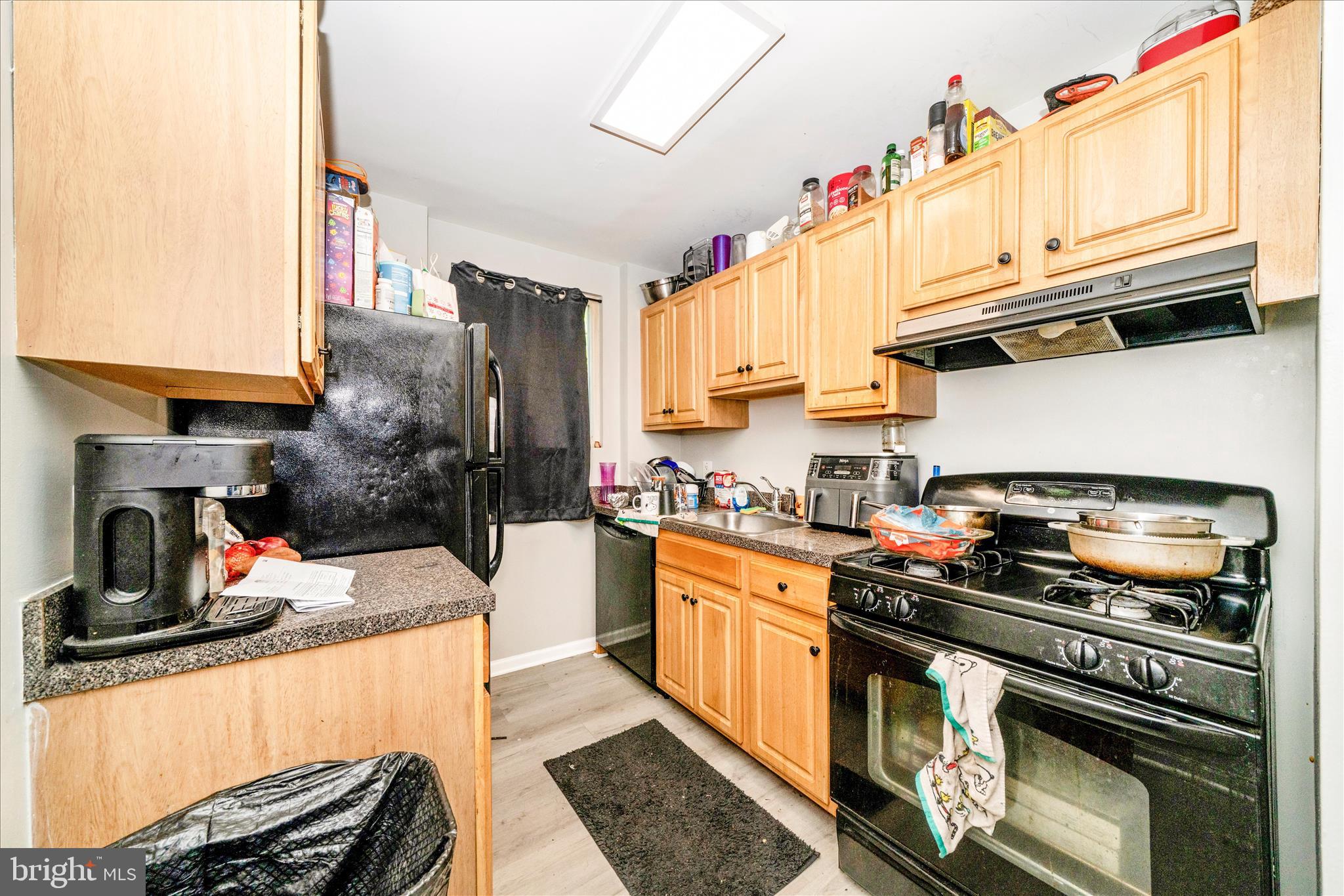 HOLLY HILL CONDOMINIUMS - Residential