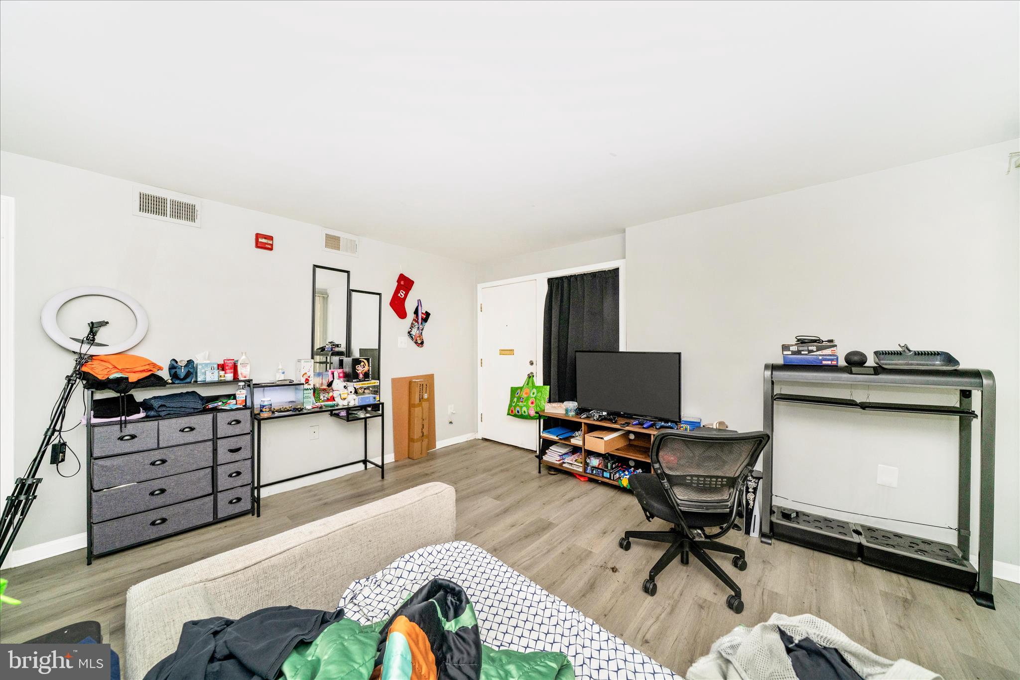 HOLLY HILL CONDOMINIUMS - Residential