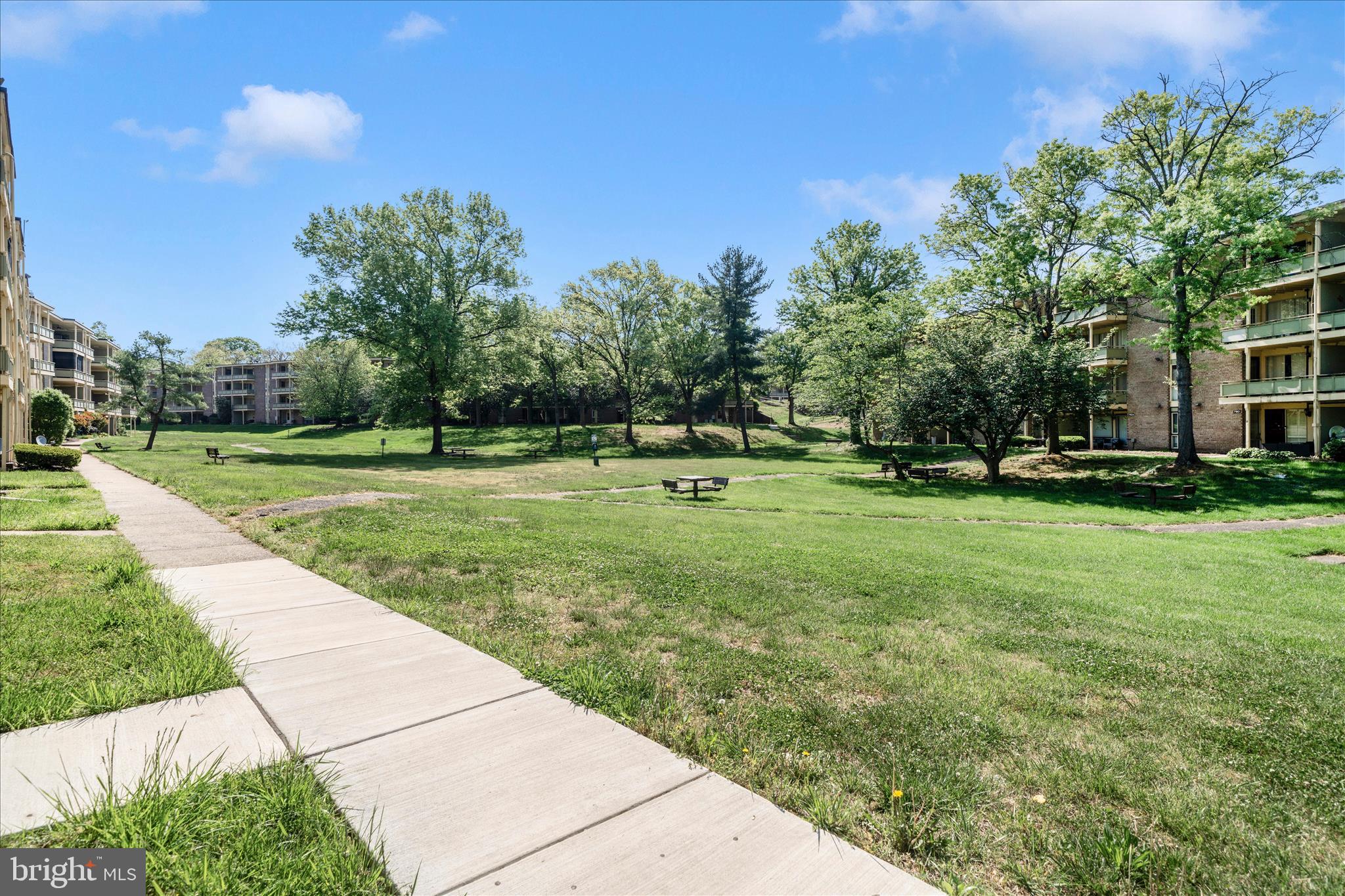 HOLLY HILL CONDOMINIUMS - Residential