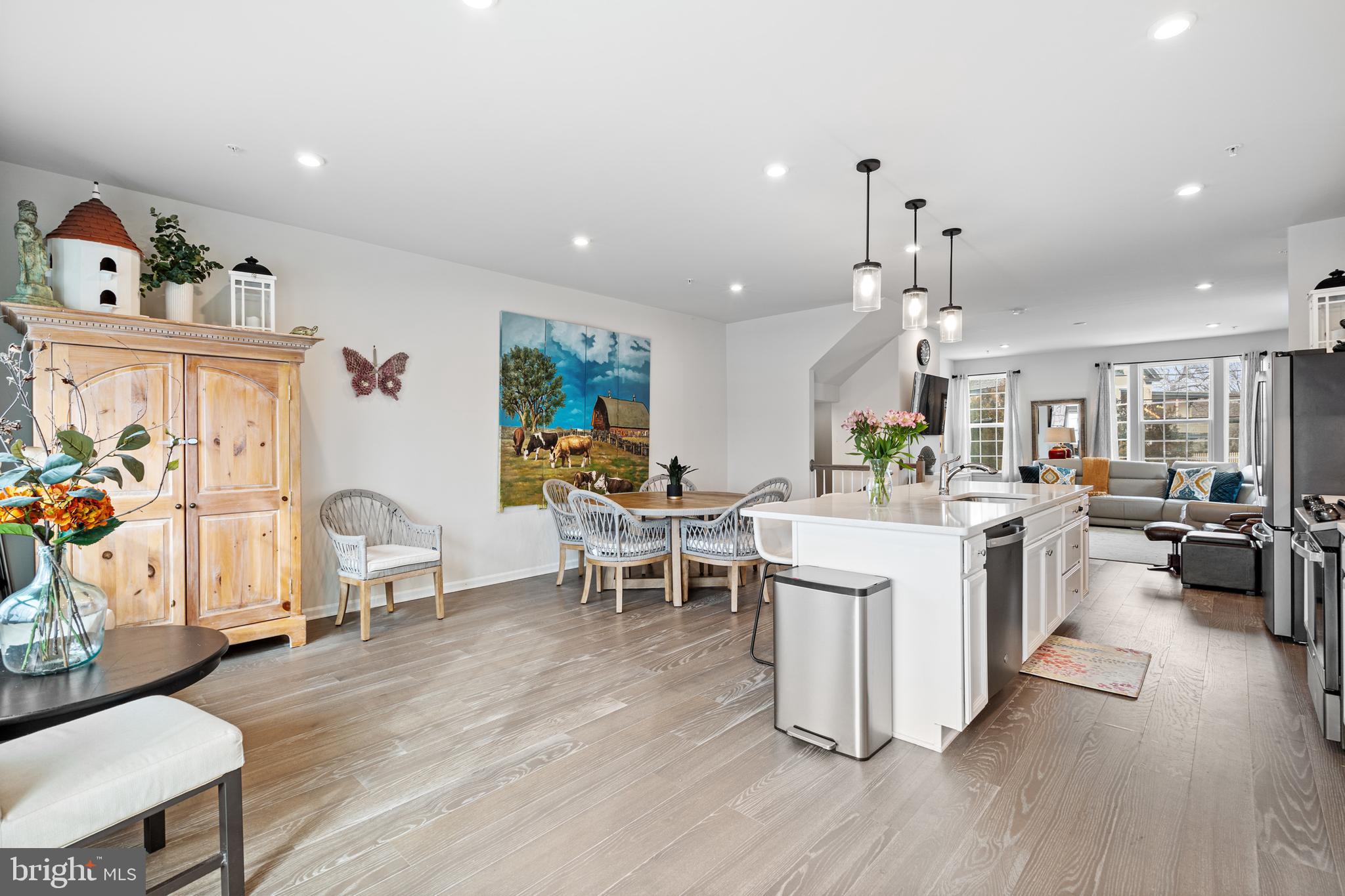 DUBLIN CROSSING - Residential