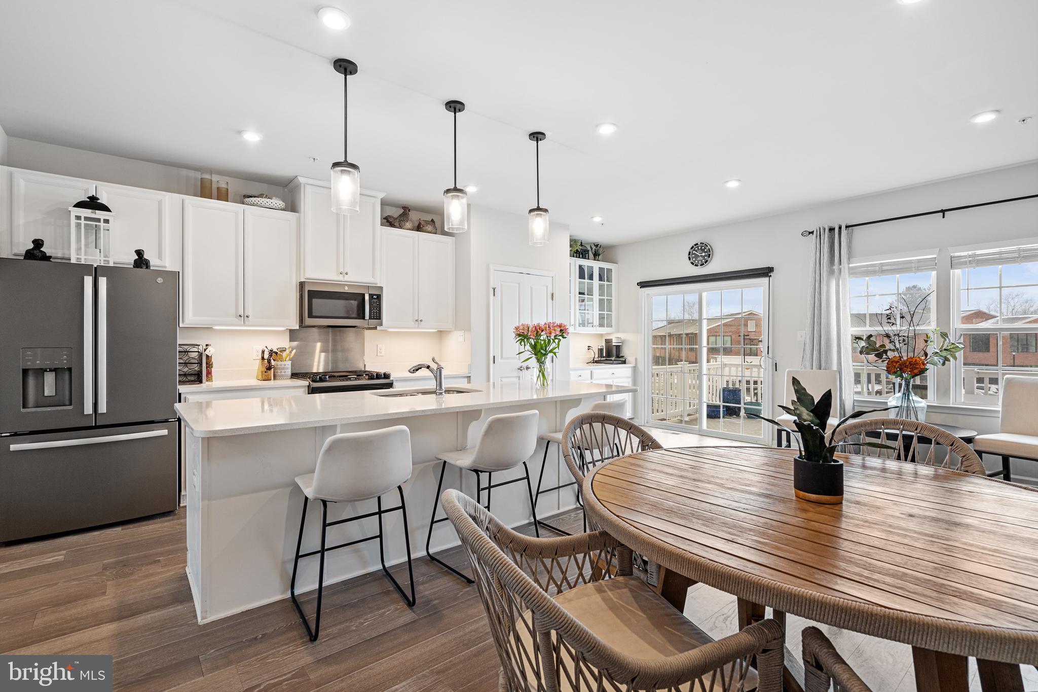 DUBLIN CROSSING - Residential