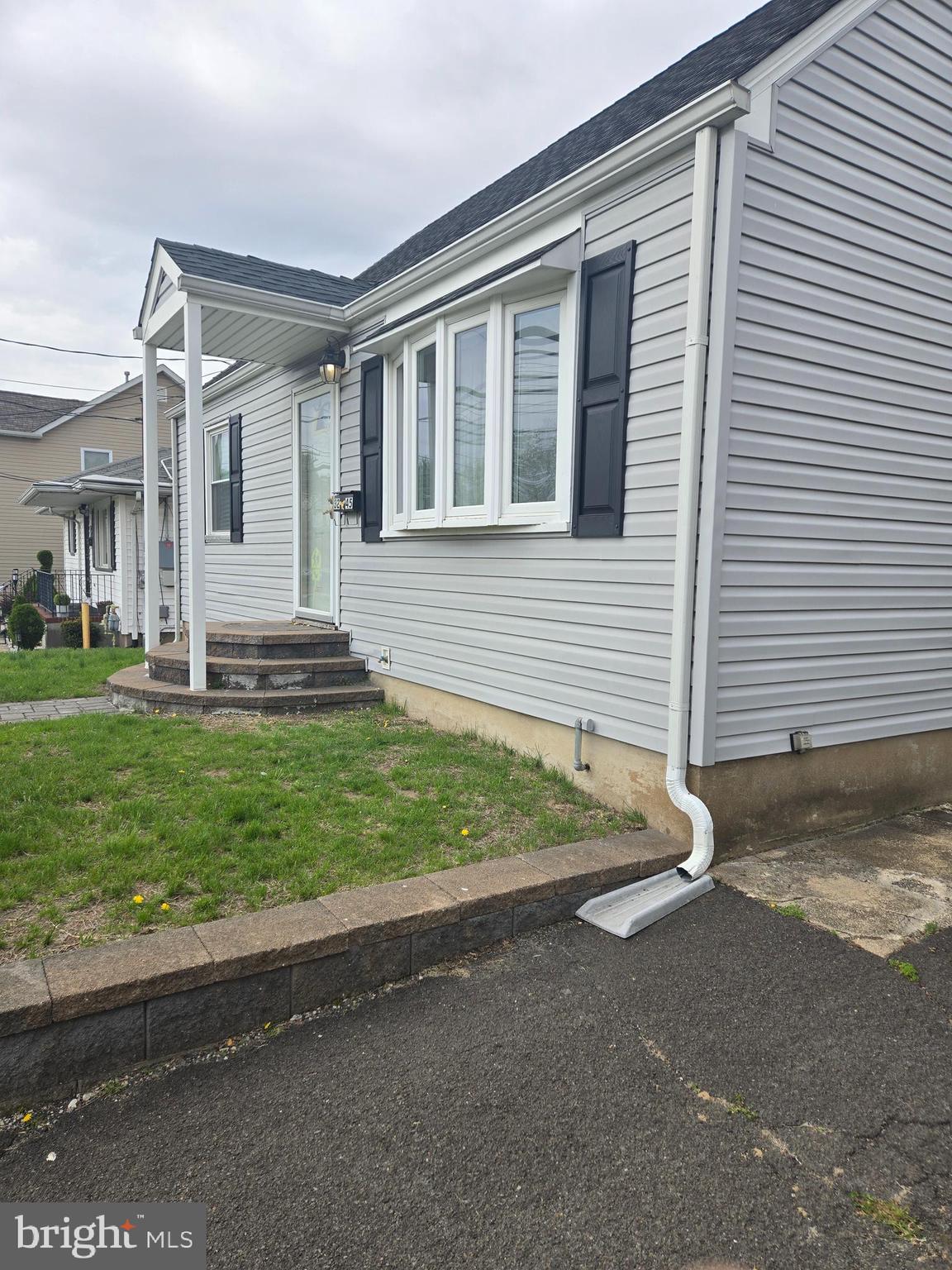 3245 WASHINGTON ROAD