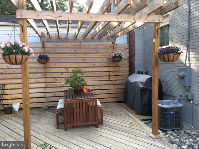 HUNTINGTON - Residential Lease