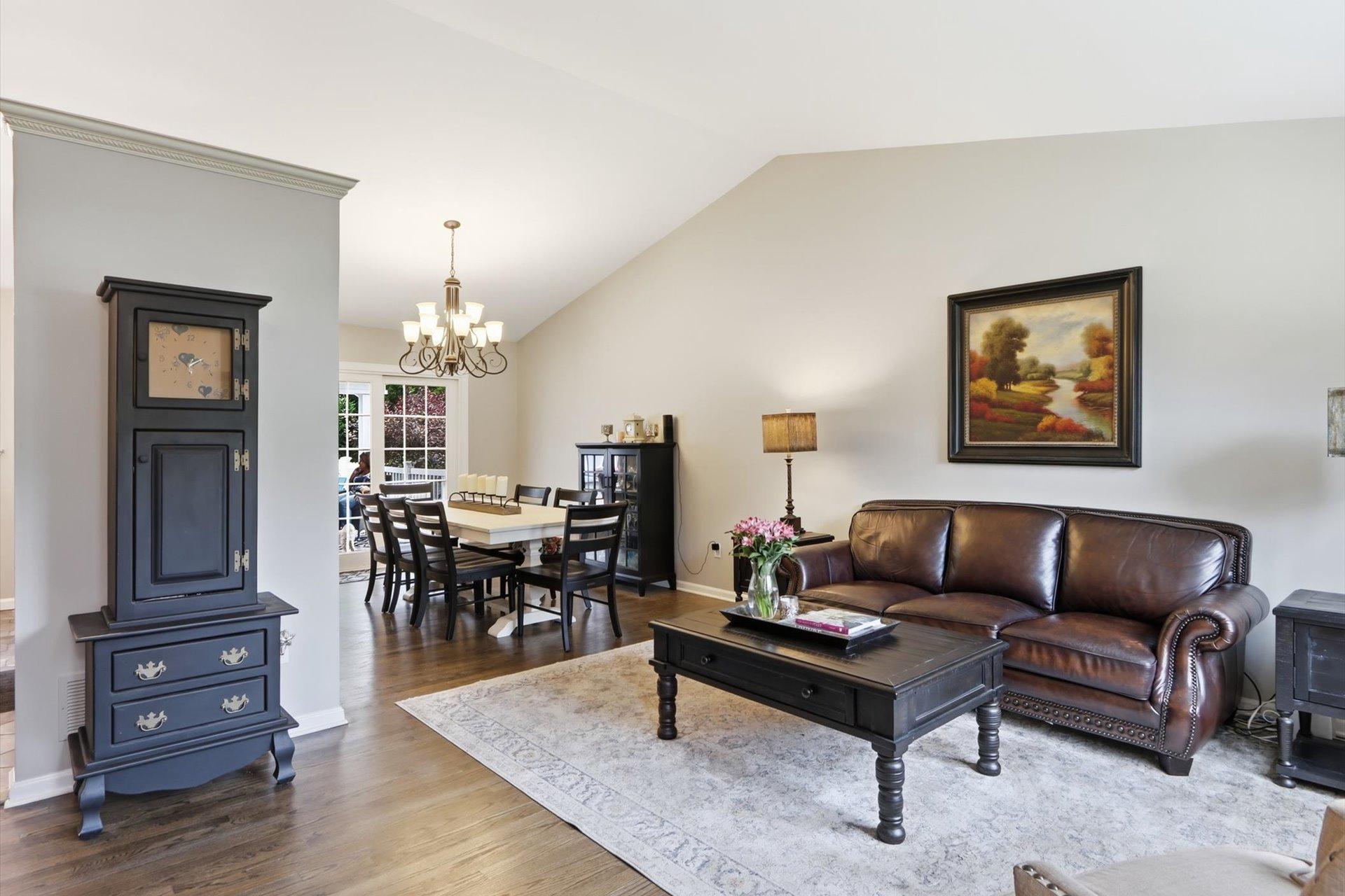 433 HAVEN HOLME COURT