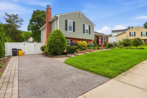 MLS: MDAA2152654