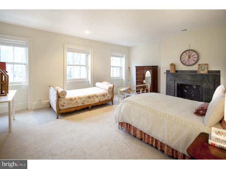 SOCIETY HILL - Residential