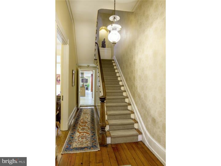 SOCIETY HILL - Residential