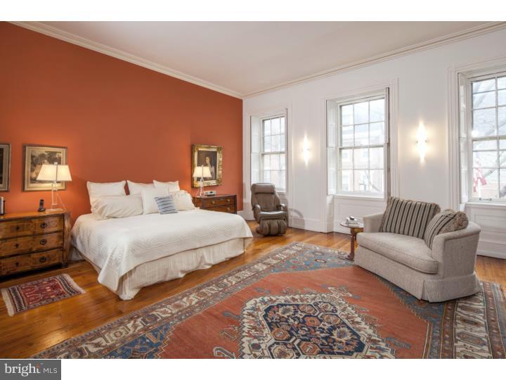 SOCIETY HILL - Residential