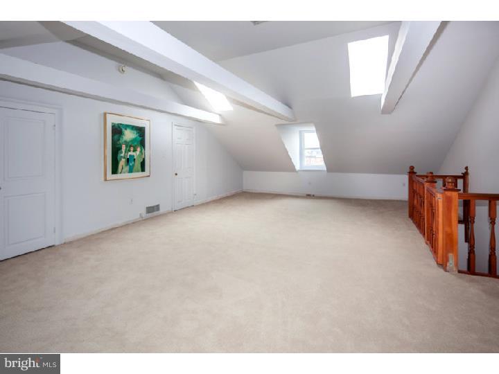 SOCIETY HILL - Residential